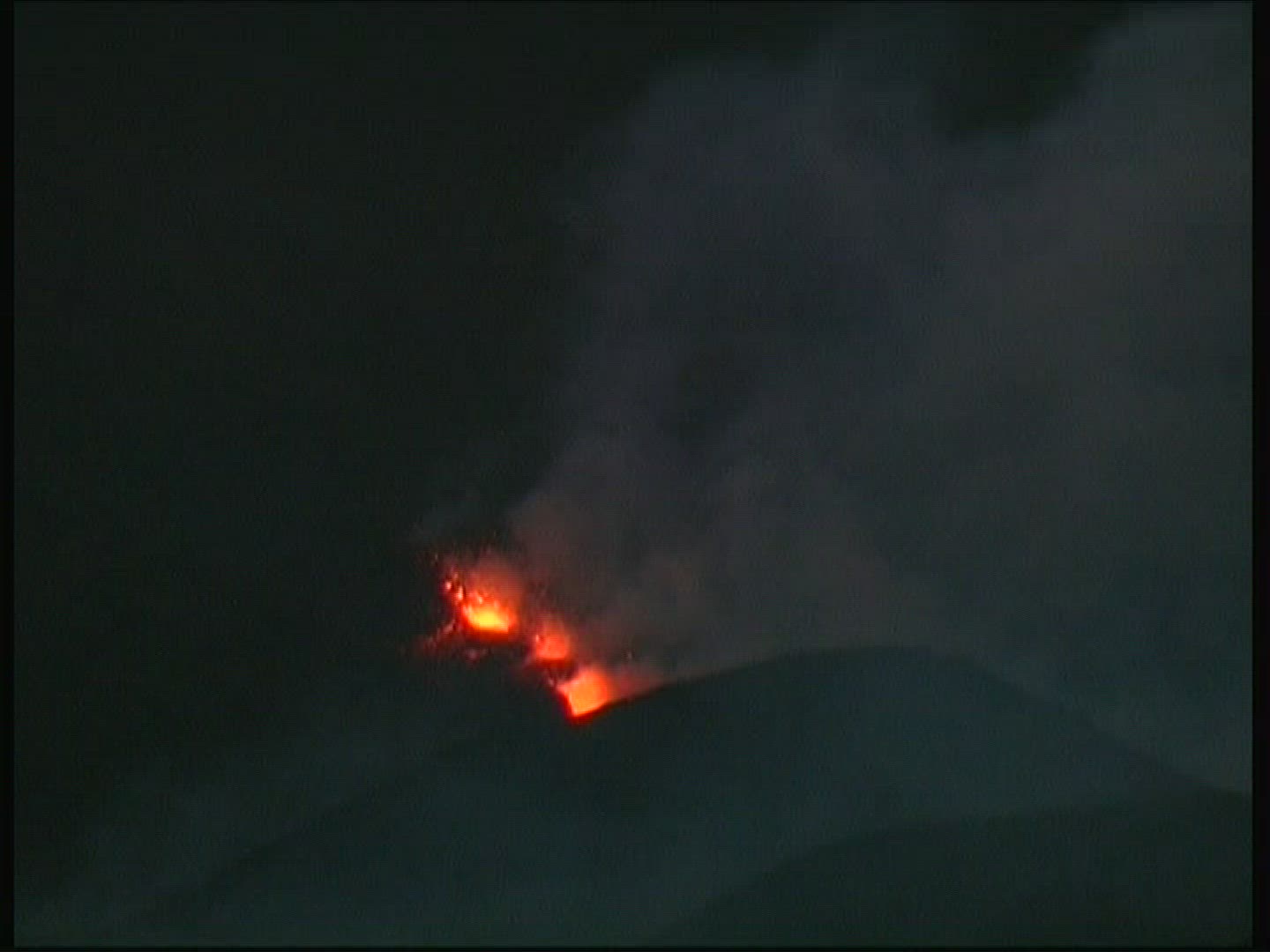 337515717 / Etna / Lava / Night / Sicily / Italy