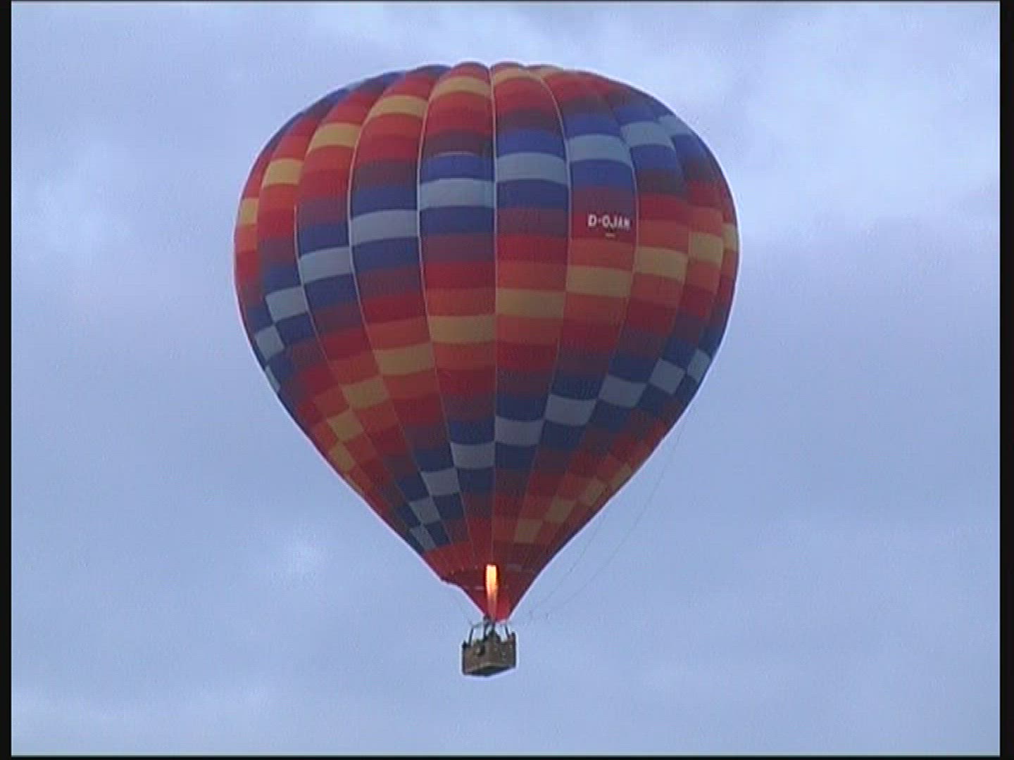 254687576 / Hot Air Balloon / Sky