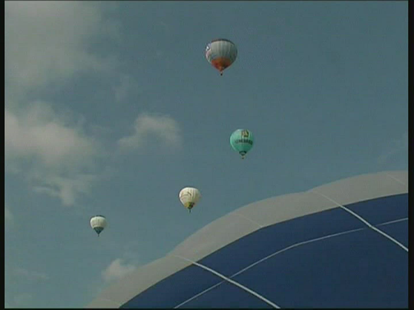561906379 / Hot Air Balloon / Hessen / Germany