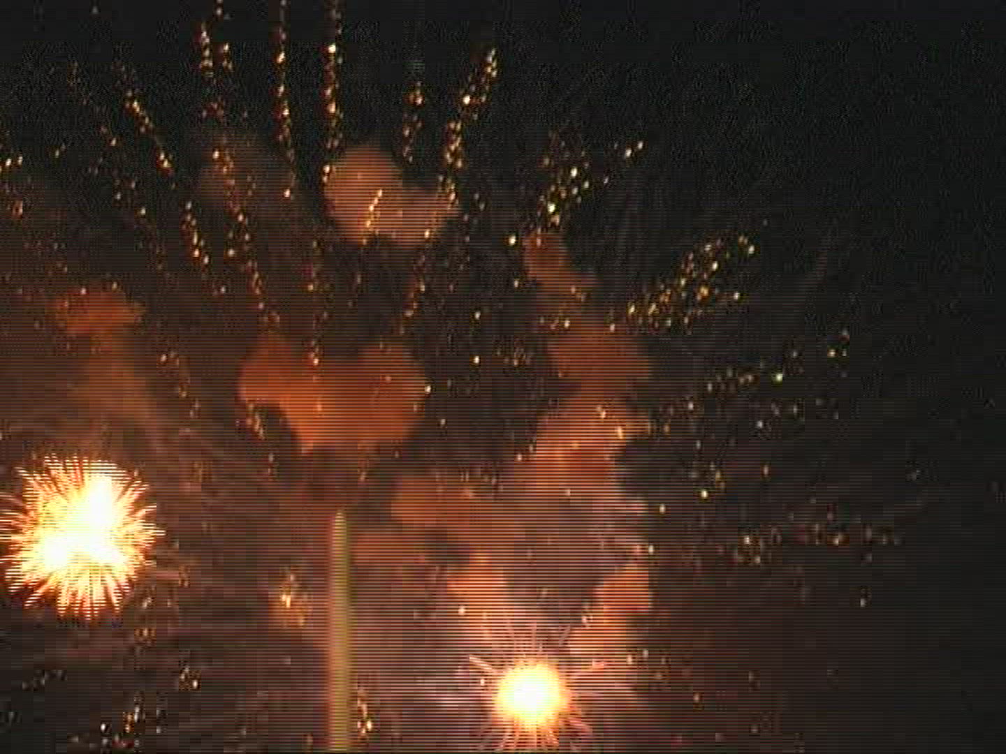 780599713 / Spark / Fireworks / Night