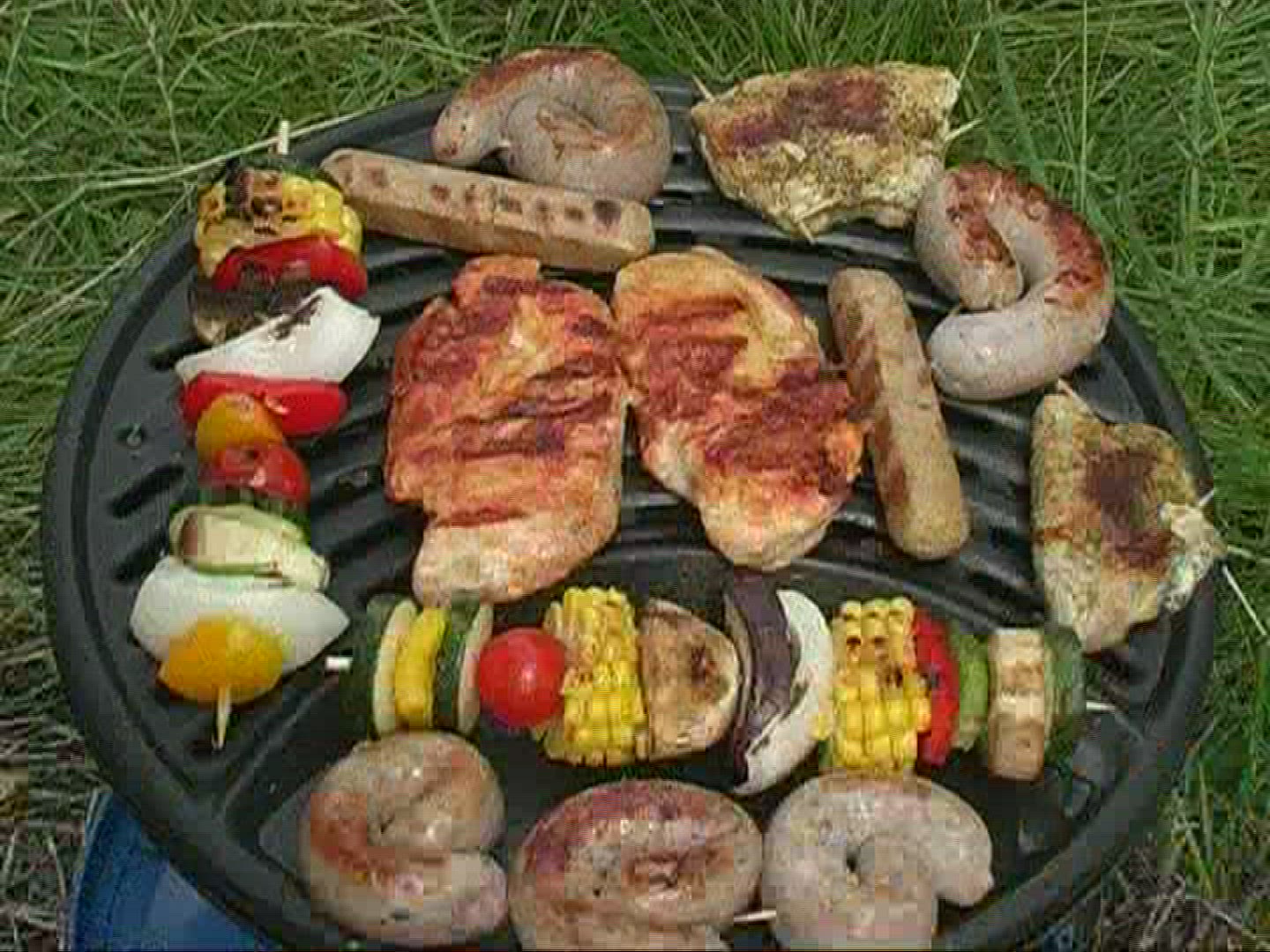 935099410 / Grill / Meat / Vegetables / Europe