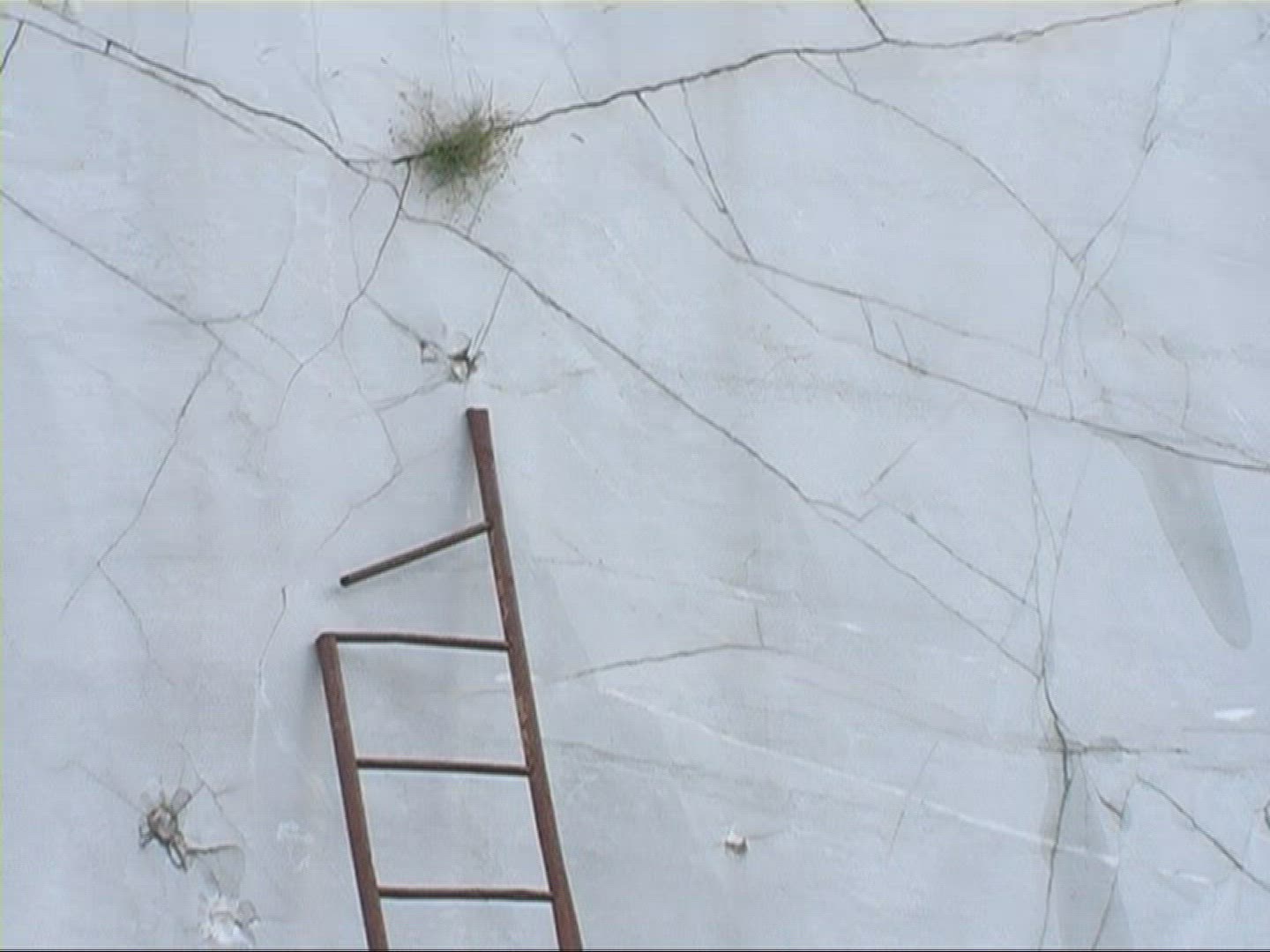 724993792 / Marble Quarry / Tuscany / Italy