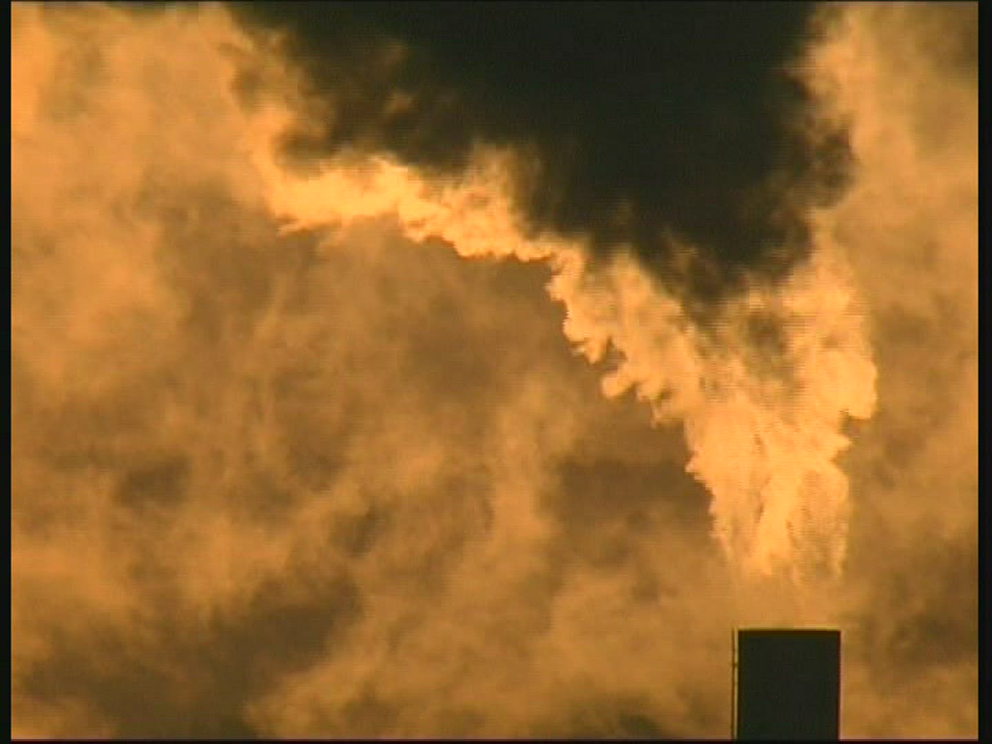 935345525 / Chimney / Smoke / Germany