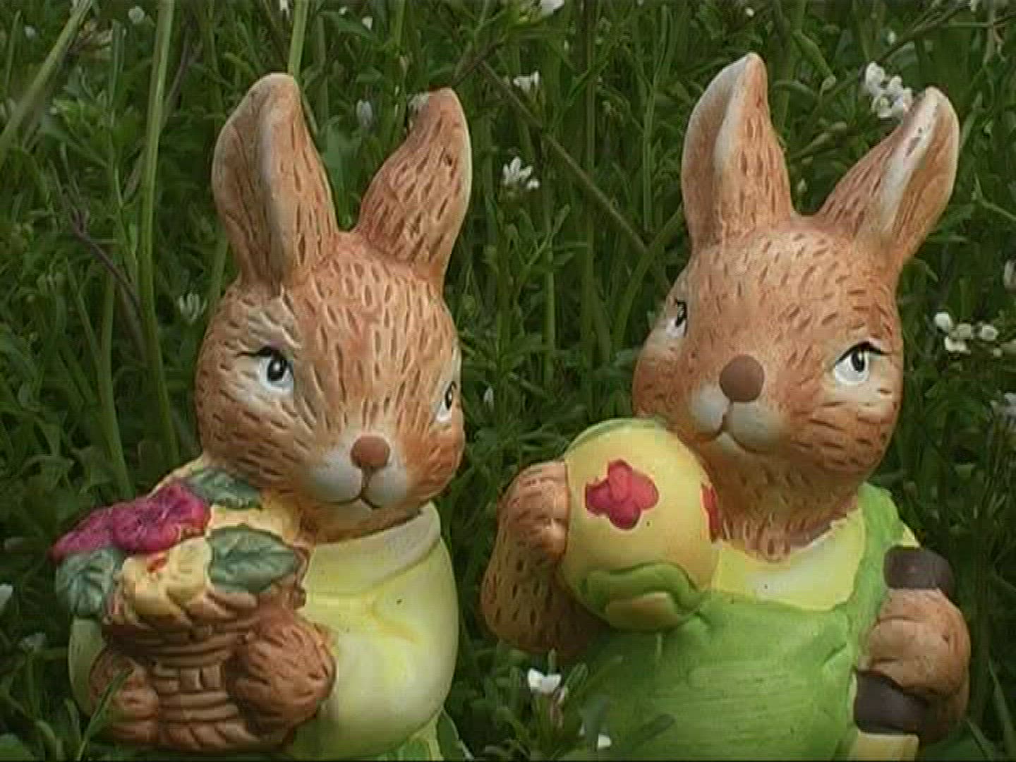 563860621 / Easter Bunny / Ceramics