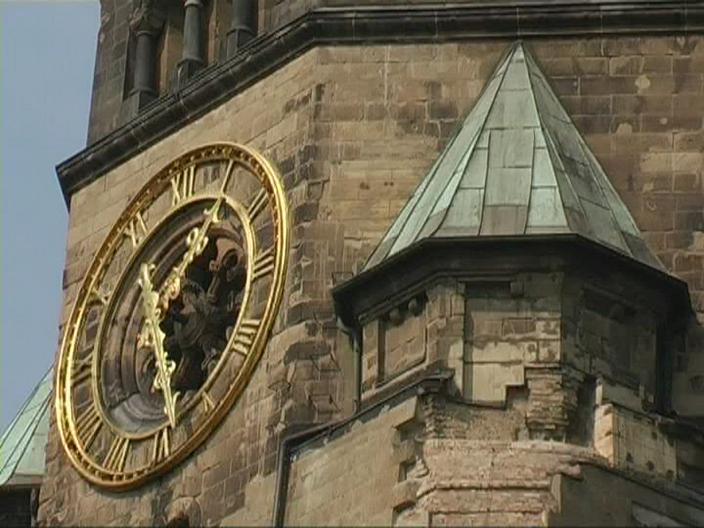 300695324 / Church Clock / Church / Berlin / Germany