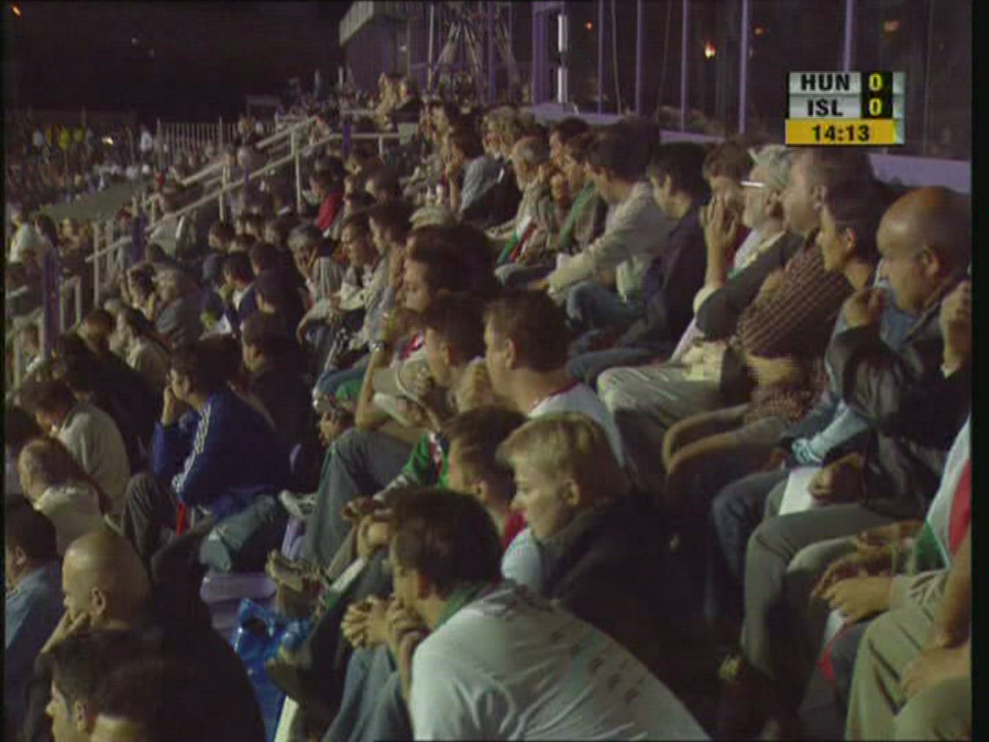 244897388 / World Cup Qualification 2006 / Audience / Football / Hungary-Iceland