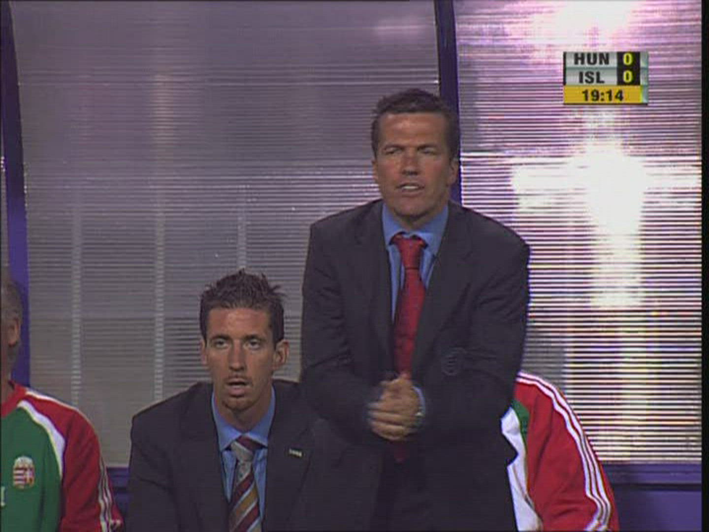 889332978 / World Cup Qualification 2006 / Coach / Football / Hungary-Iceland