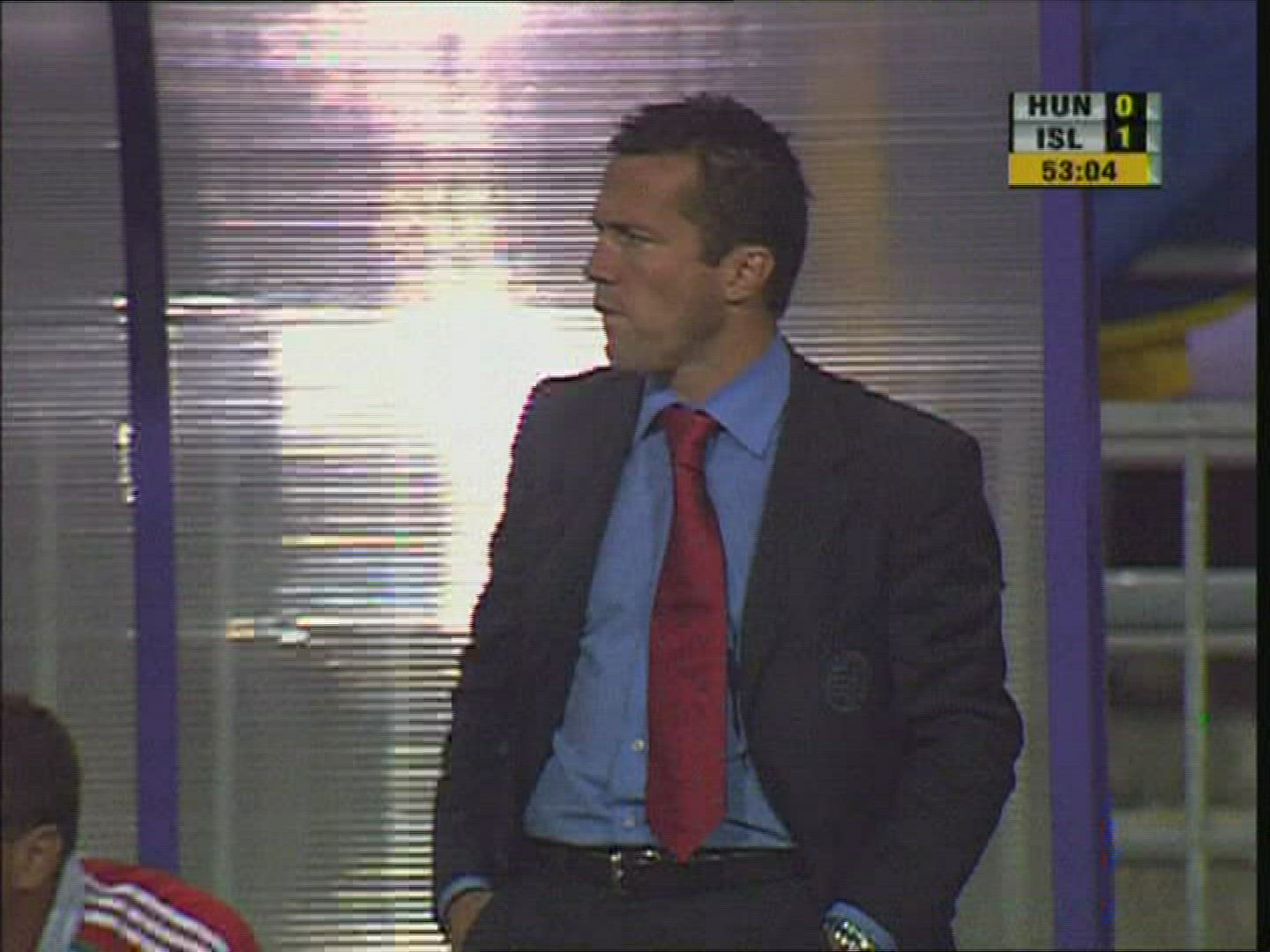 621559029 / World Cup Qualification 2006 / Coach / Football / Hungary-Iceland