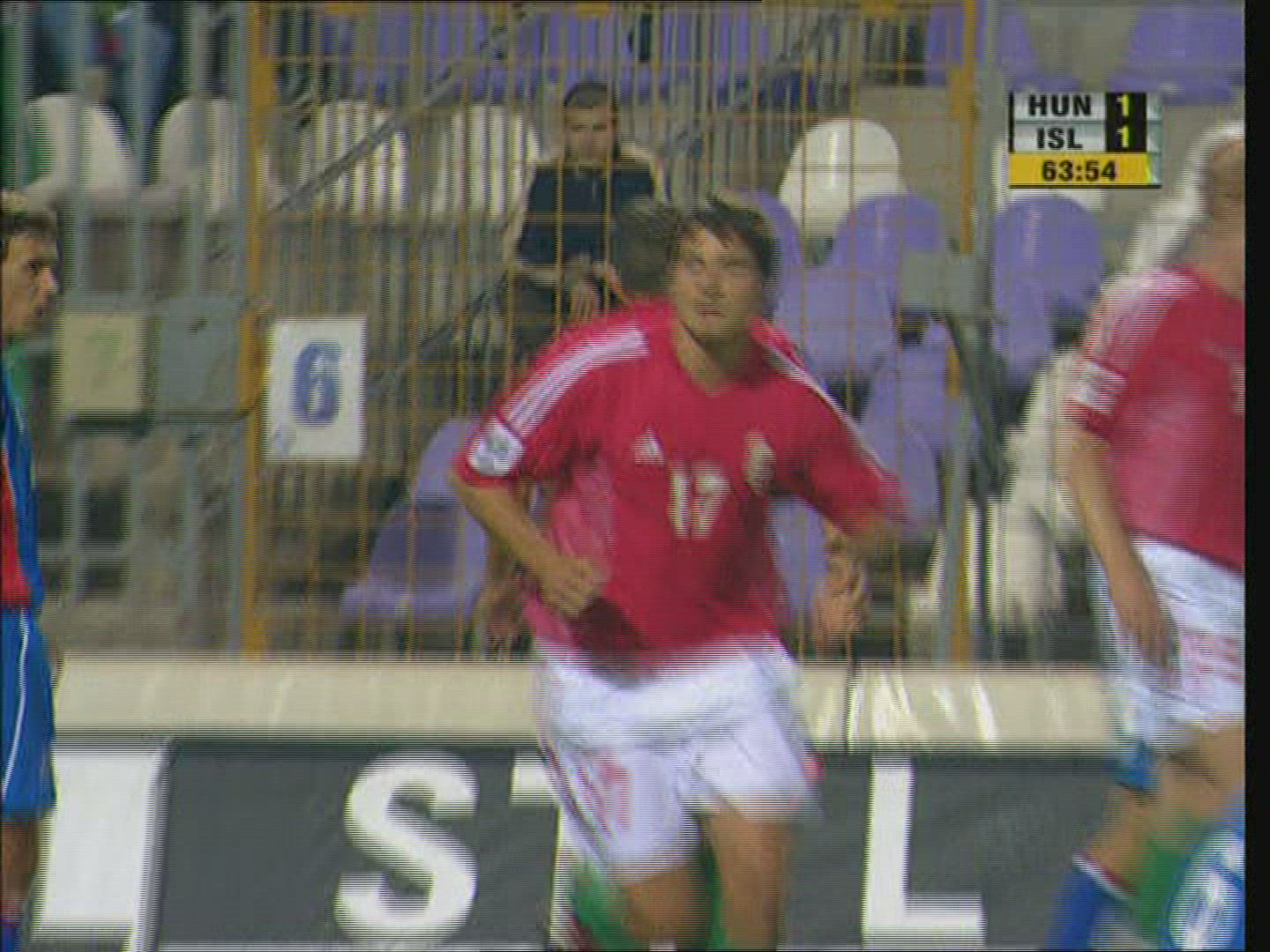 751248420 / World Cup Qualification 2006 / Football Player / Hungary-Iceland