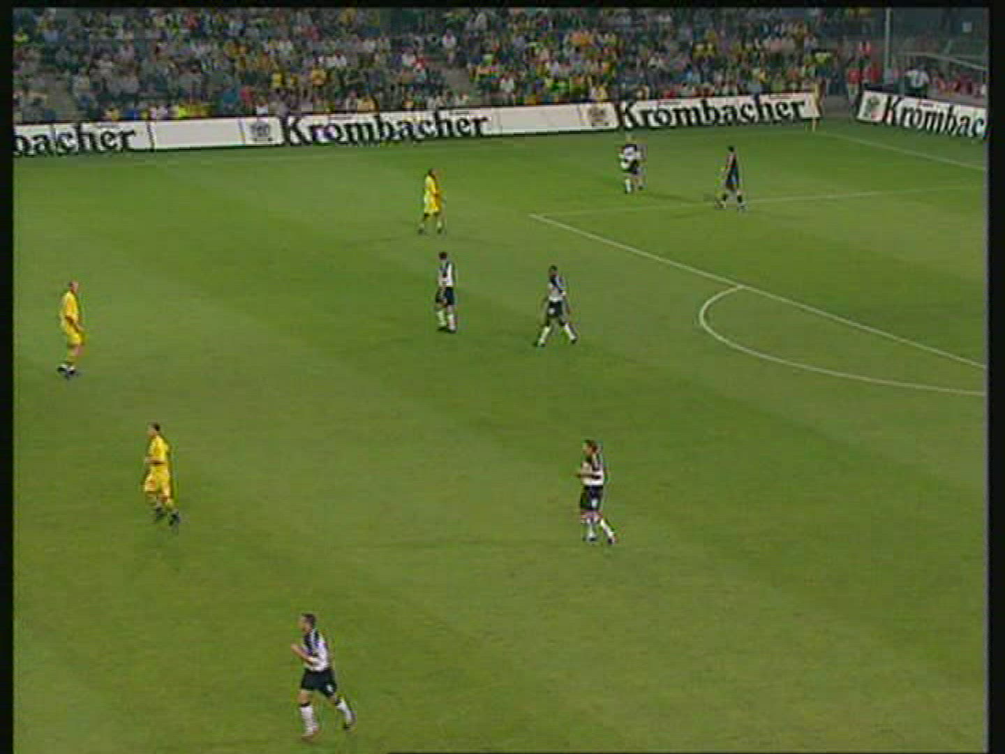 146540326 / Move / Borussia Dortmund-FC Shaktar Donetsk
