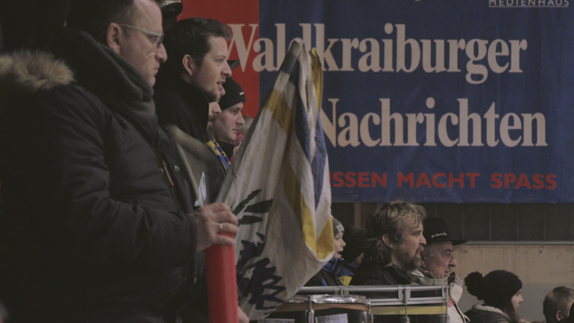665062015 / Ice Hockey / Fan