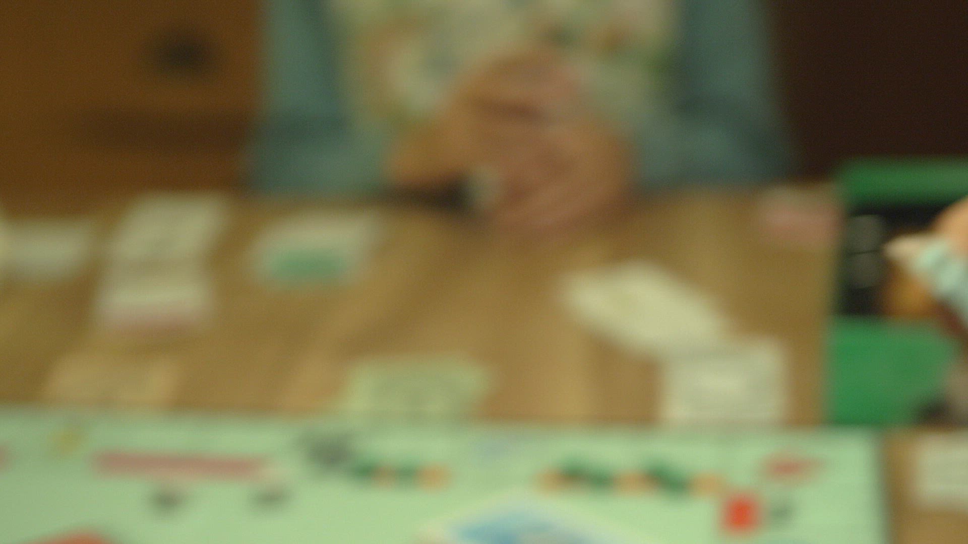 222272690 / Child / Parlour Game / Playing
