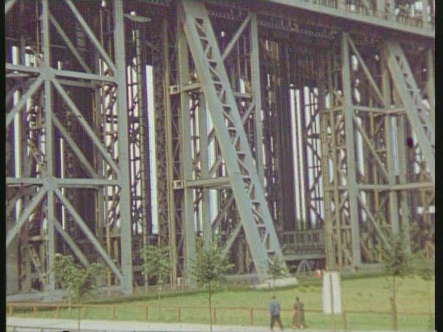 643520342 / Boat Lift / Niederfinow / Germany / 1939
