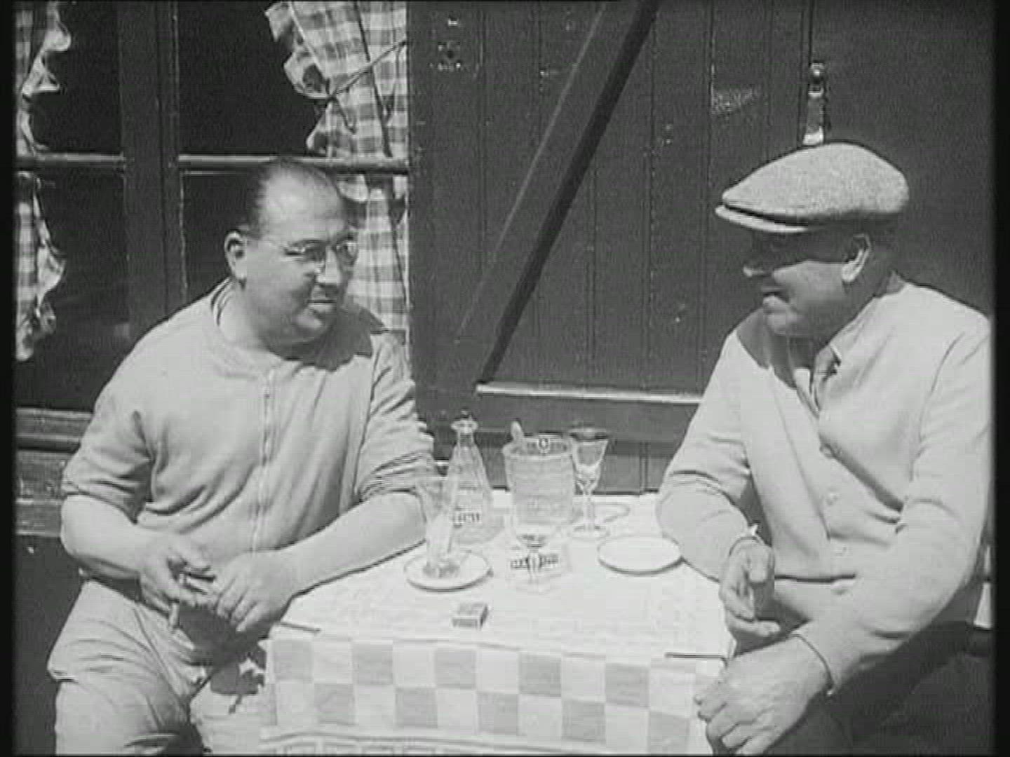 819957930 / Street Scene / Montmartre / Paris / France / 1955