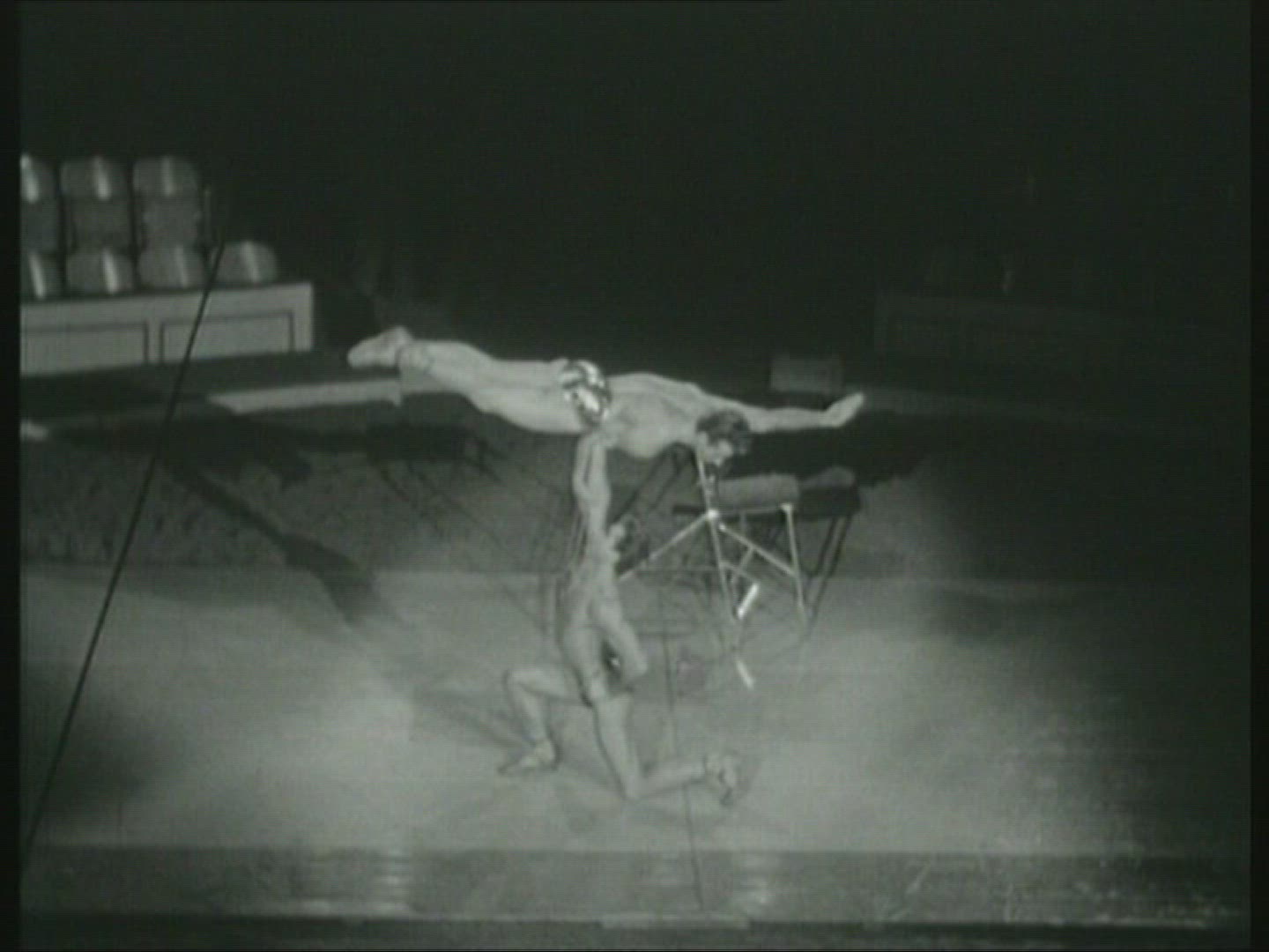 667986245 / Circus / Germany / 1952-1955