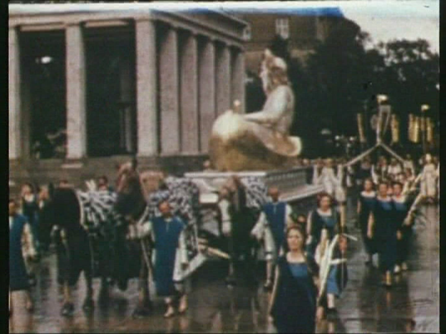 688528675 / Parade / National Socialism / Munich / Germany / 1939