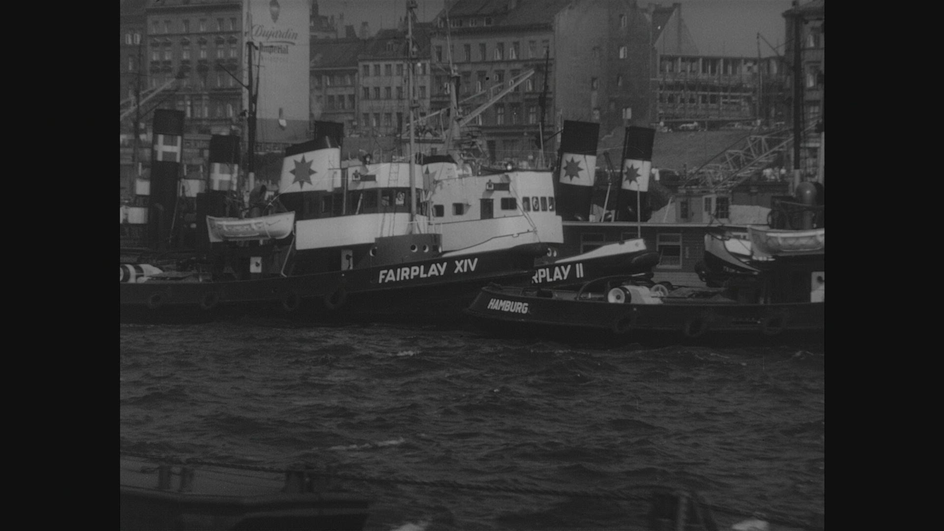 728422683 / Altona / Hamburg / Germany / 1959