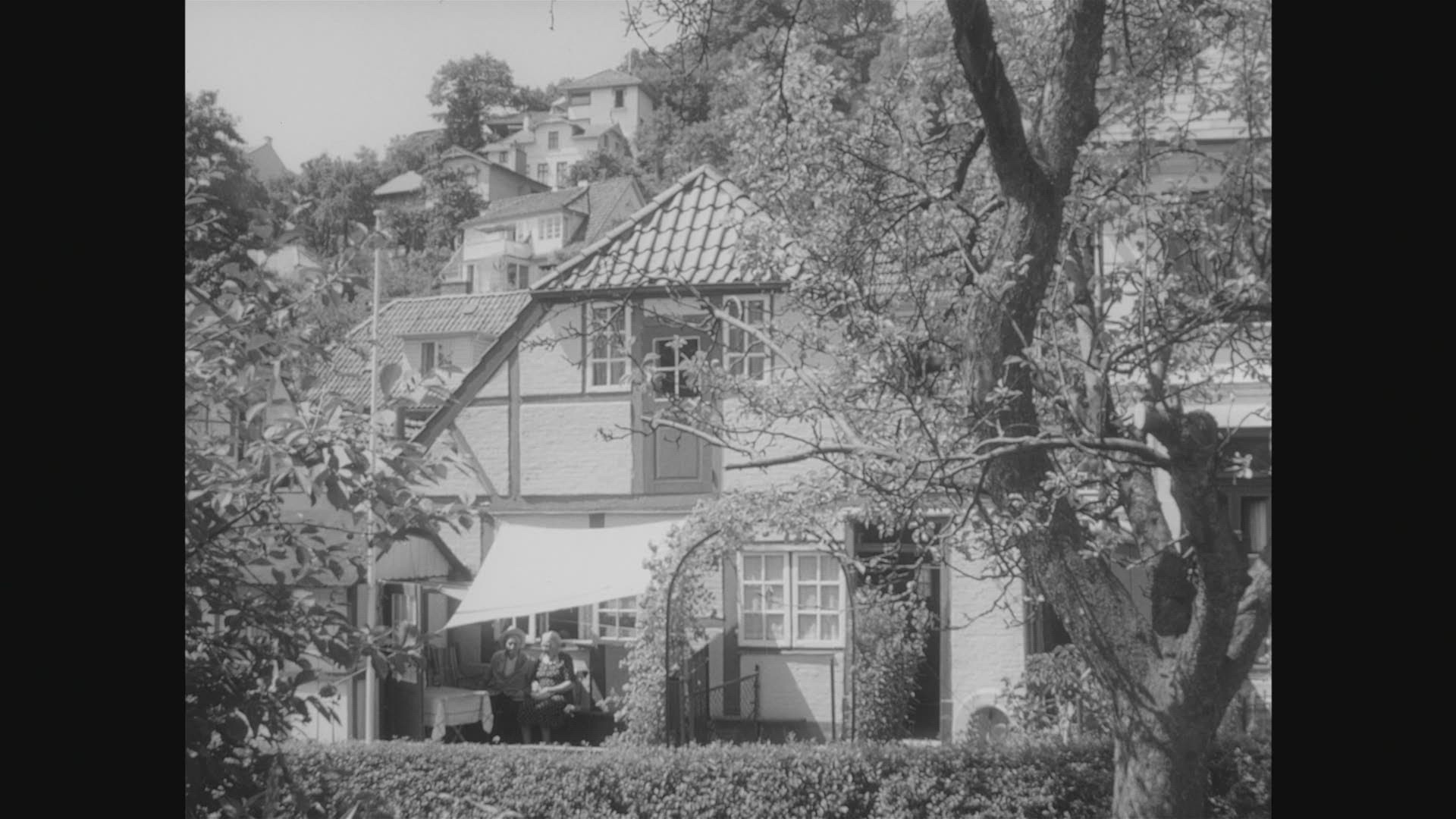329598291 / Blankenese / Altona / Hamburg / Germany / 1959