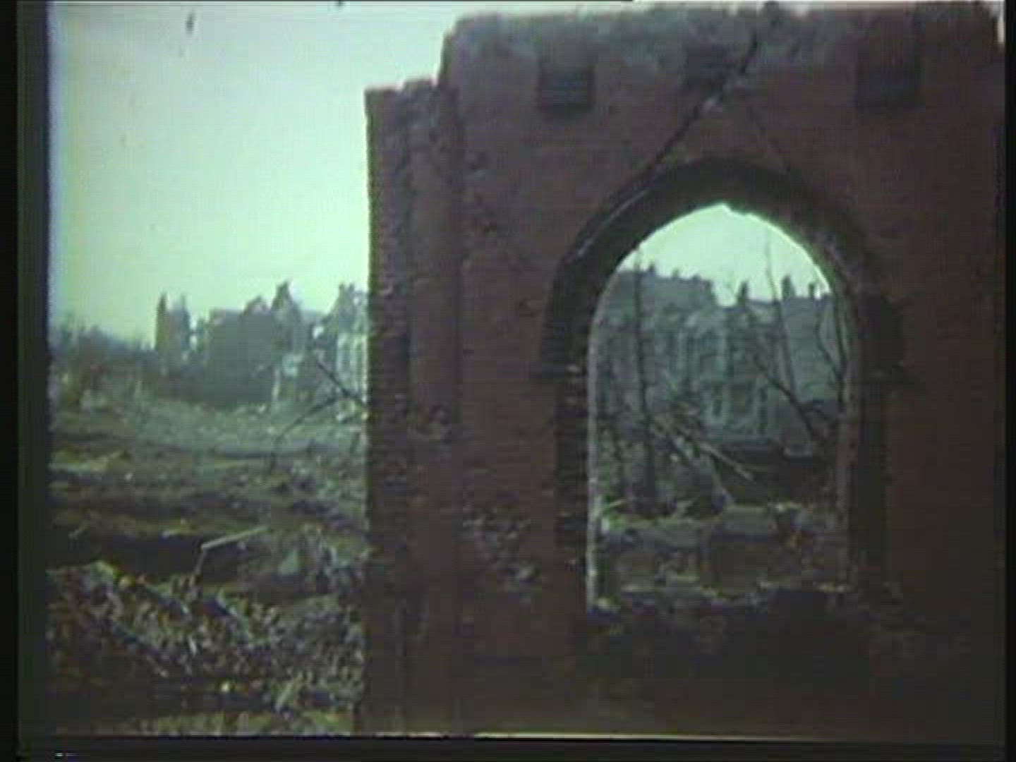 290824449 / War Damage / Germany