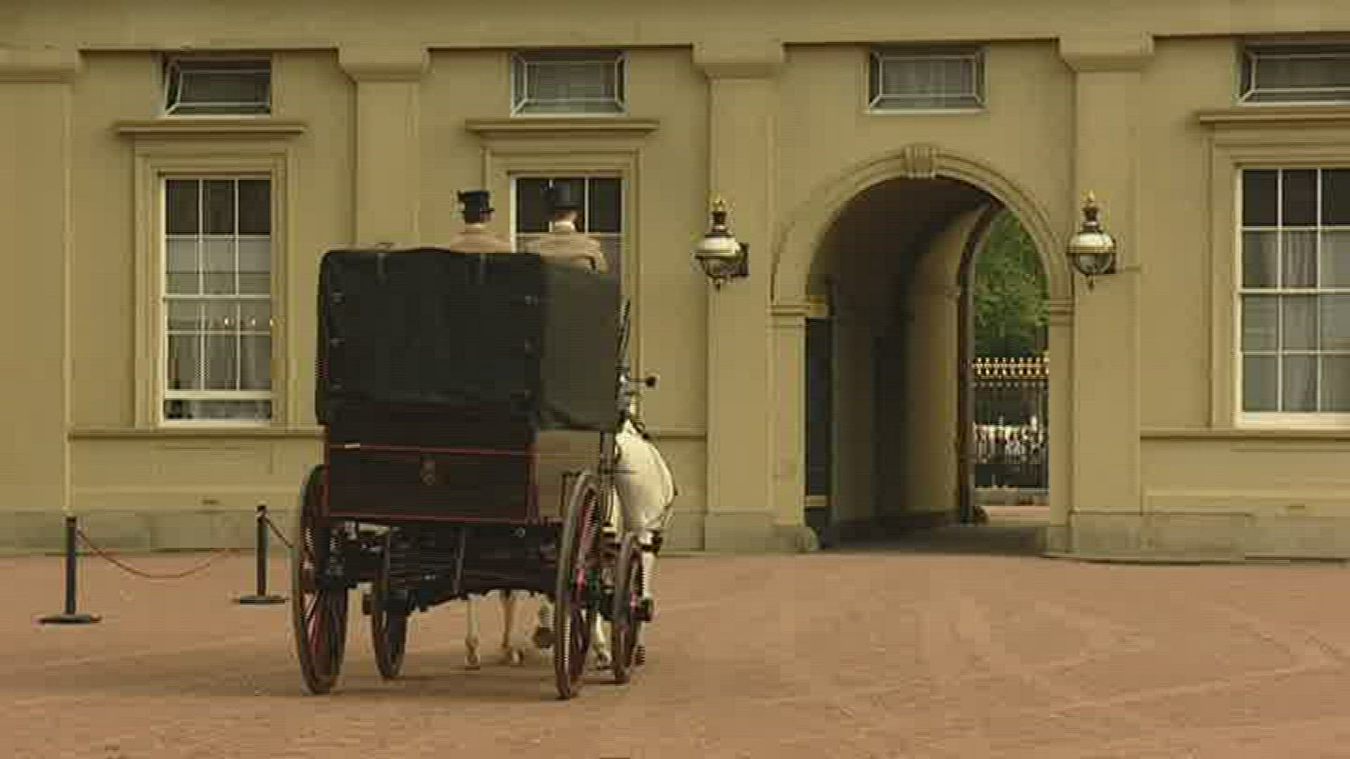 742348437 / Royal Mews / Coach / Horse / London / England