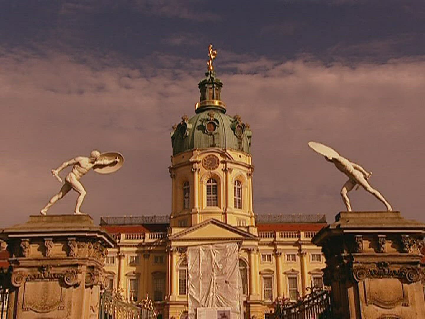 807144357 / Castle / Charlottenburg / Germany