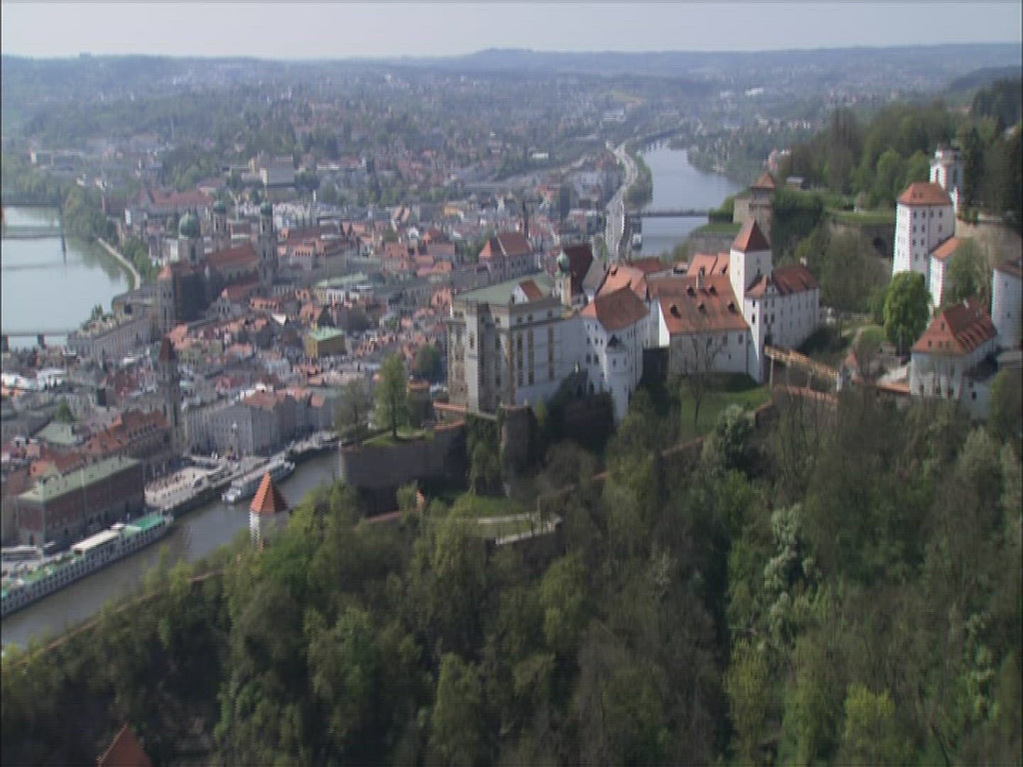 520872561 / City View / River / Passau / Germany