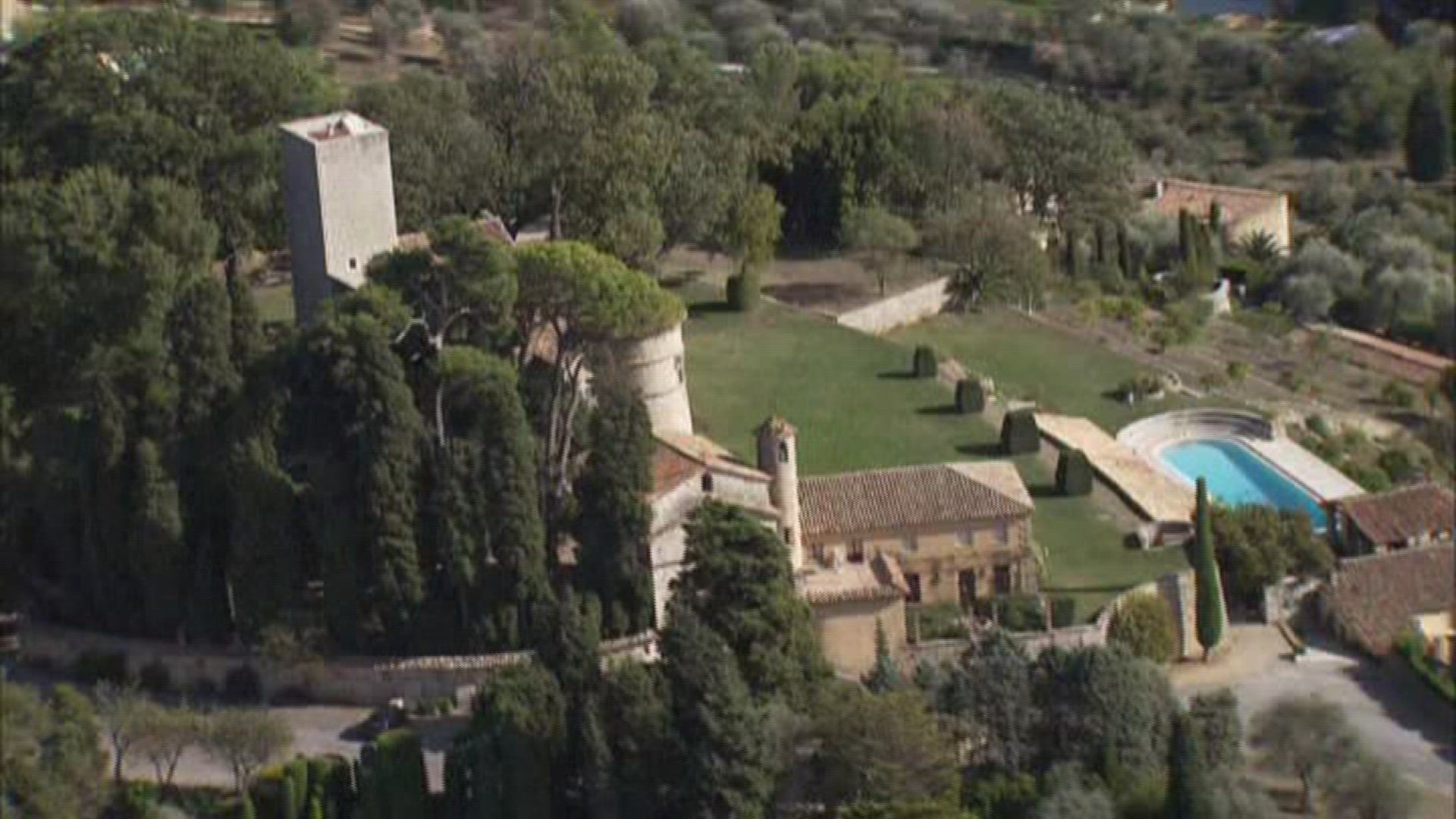 796055268 / Villa / France