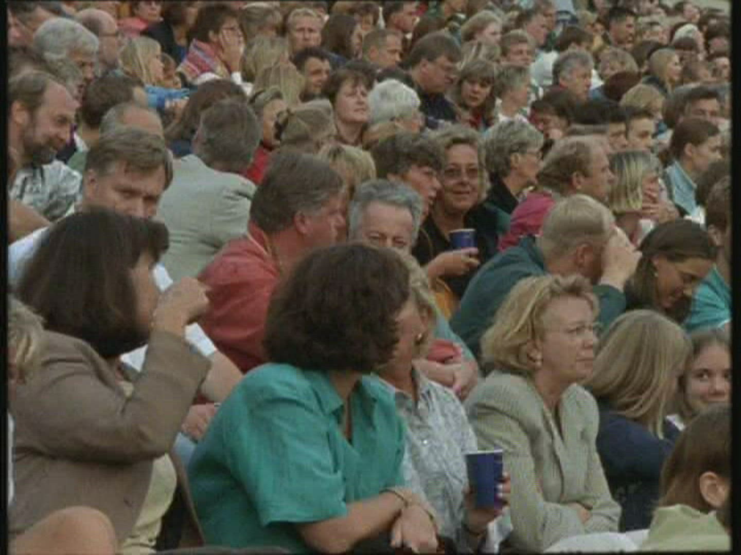 297531837 / Audience / Sitting / Sweden