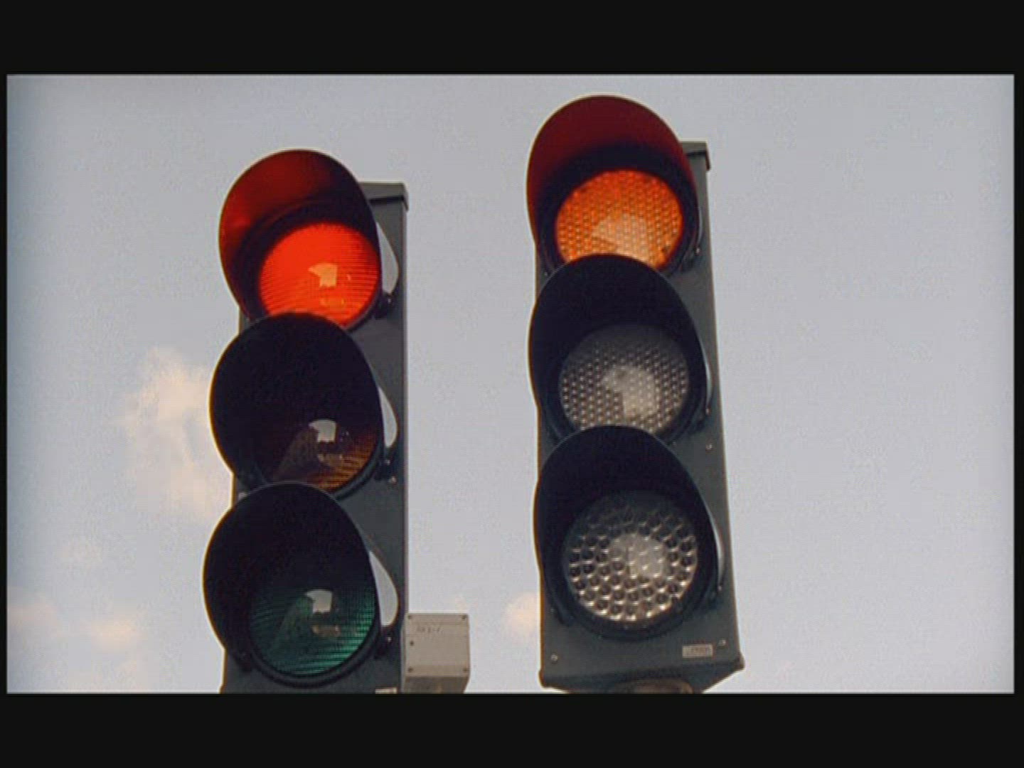 191061458 / Traffic Light / Traffic Sign