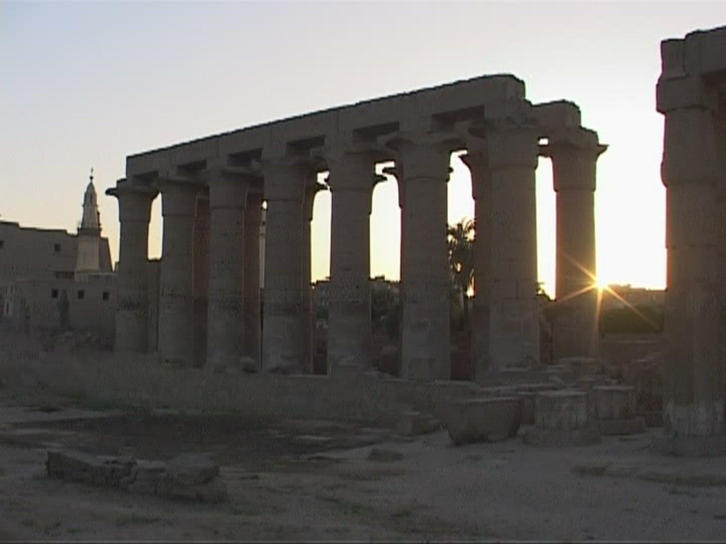 775302566 / Temple / Luxor / Egypt