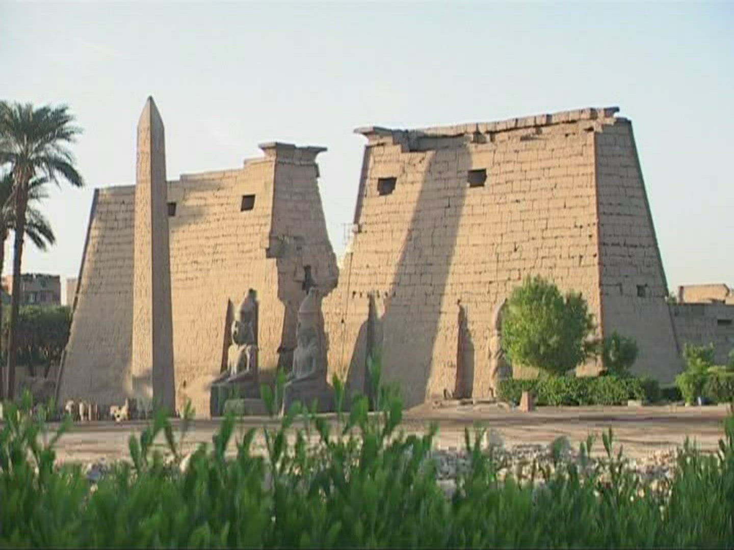 979709691 / Temple / Luxor / Egypt