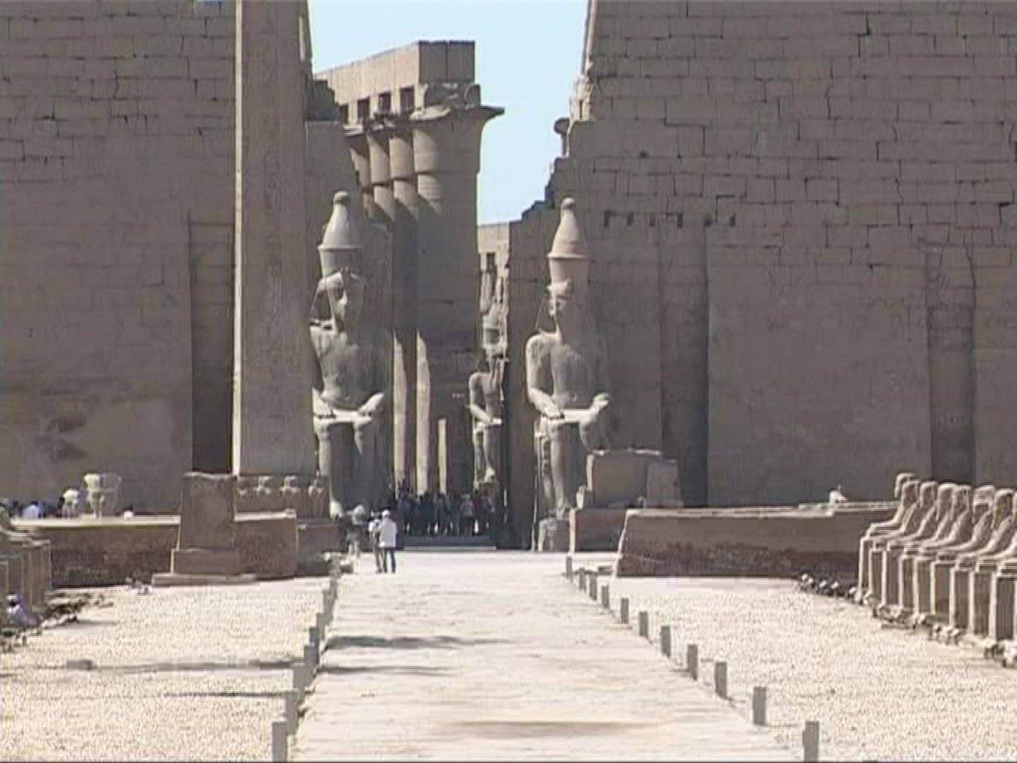 965344074 / Temple / Luxor / Egypt