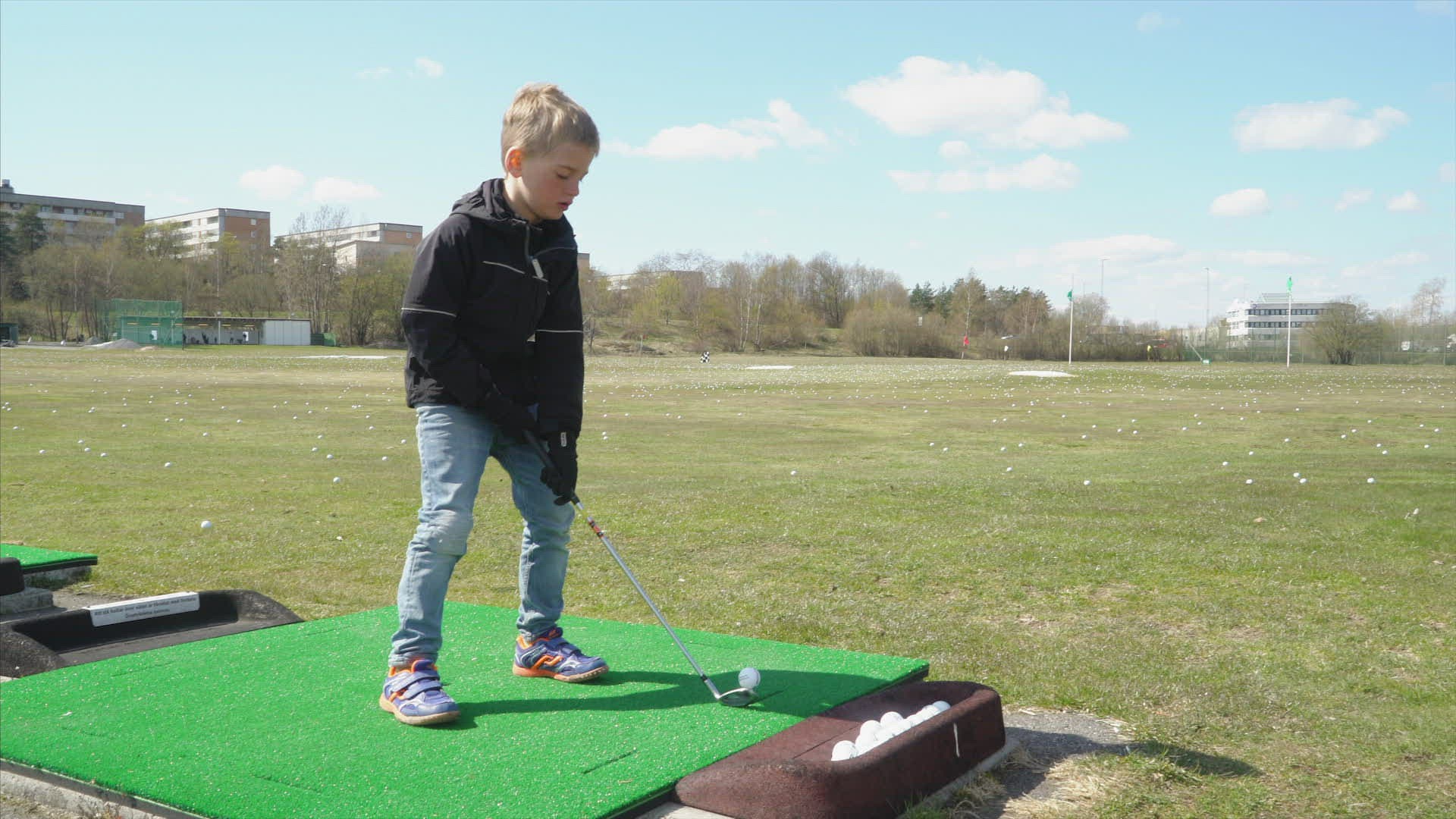 524835935 / Child / Golf / Golf Course