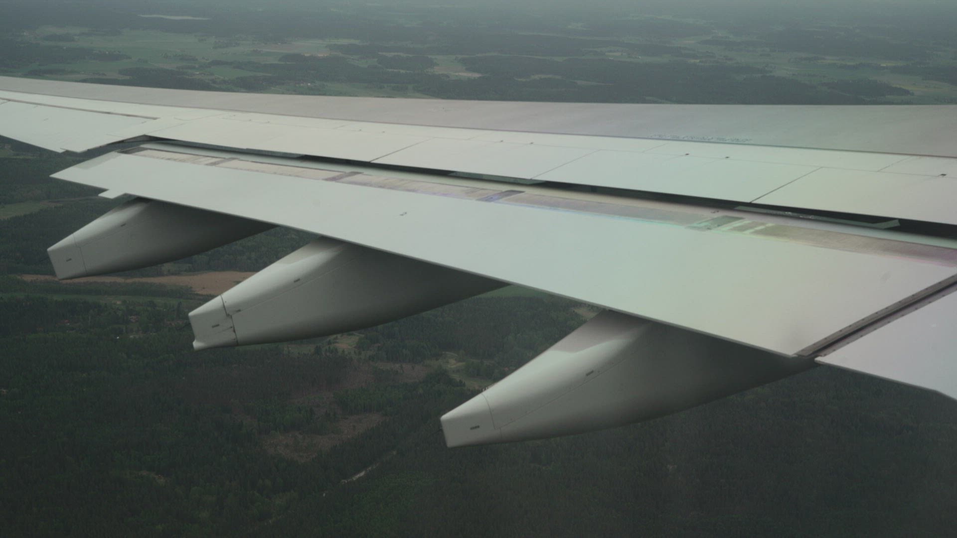 231079989 / Aerofoil / Flying / Midair