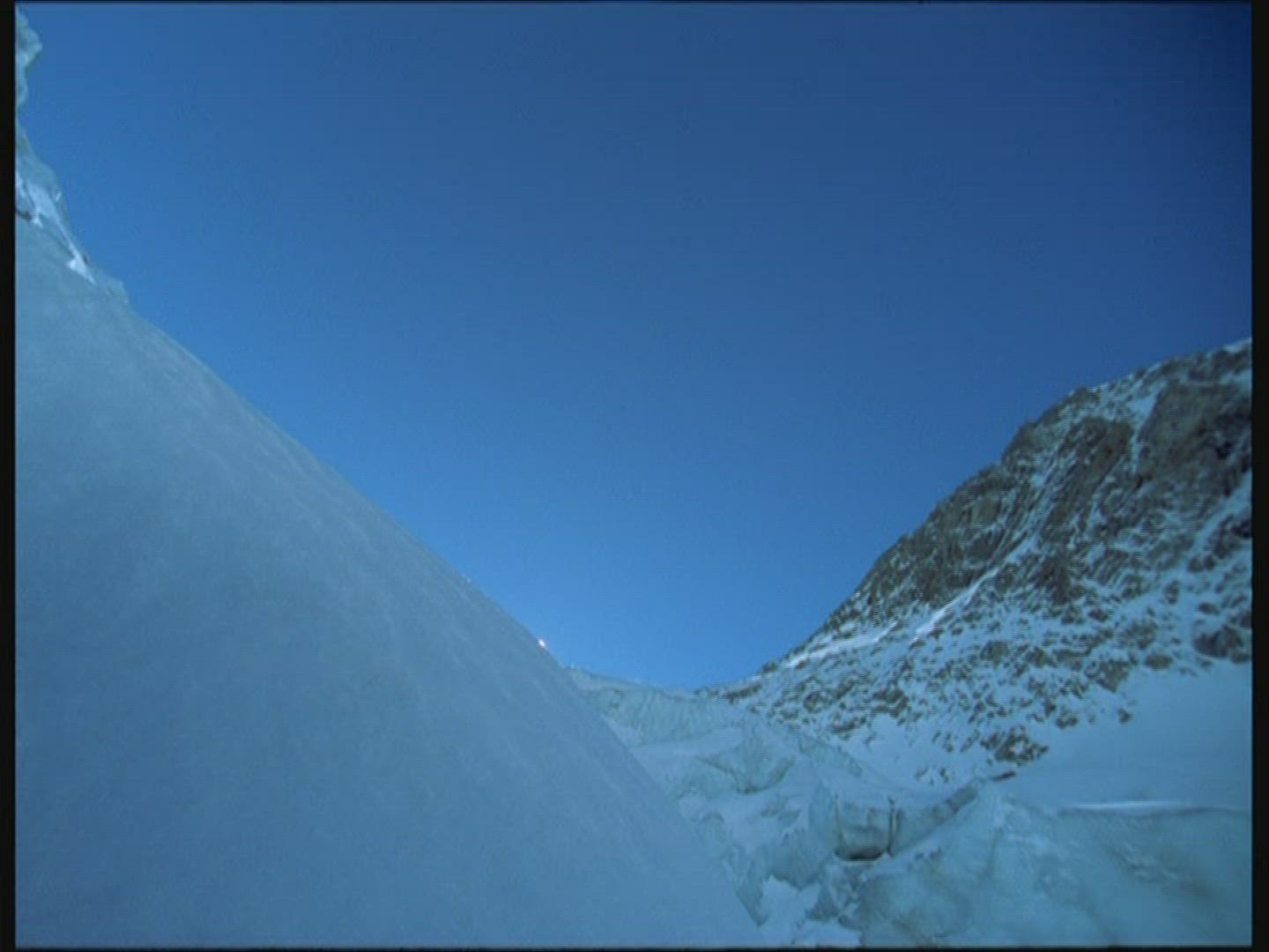 138312509 / Skiing / Alps / Switzerland