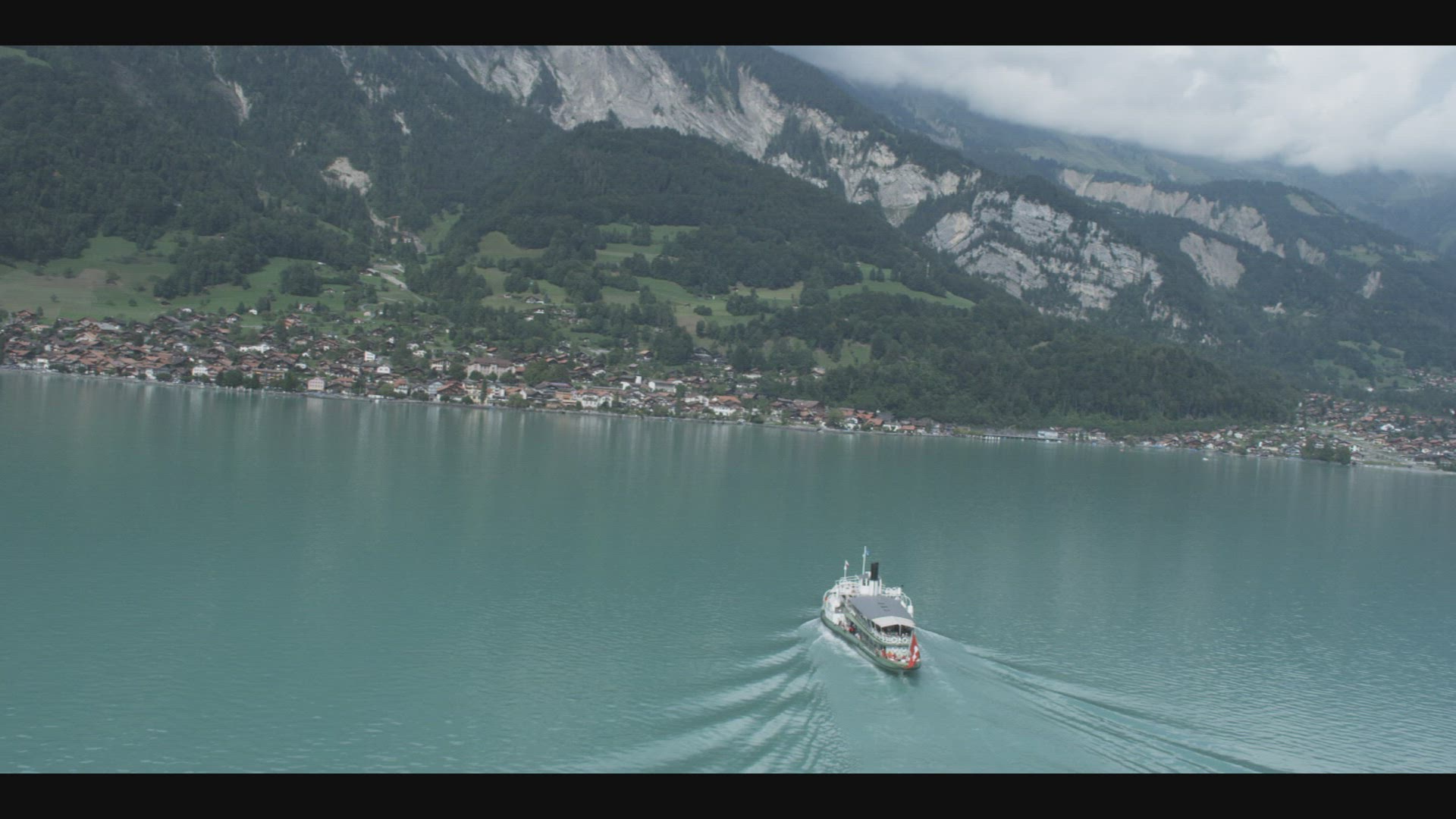 668492640 / Excursion Ship / Lake Brienz / Switzerland