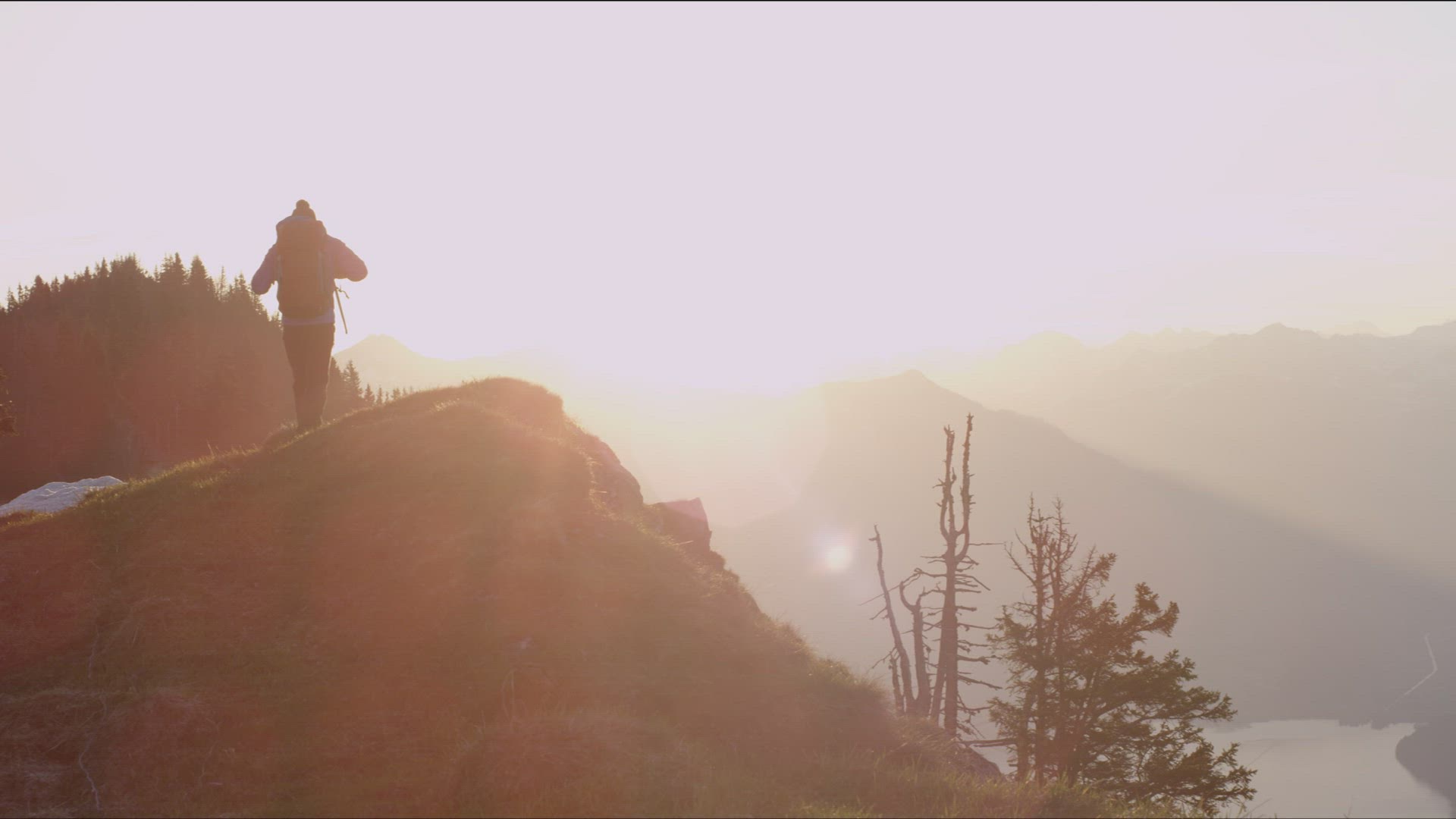 151431200 / Man / Hiking / Harder Kulm / Switzerland