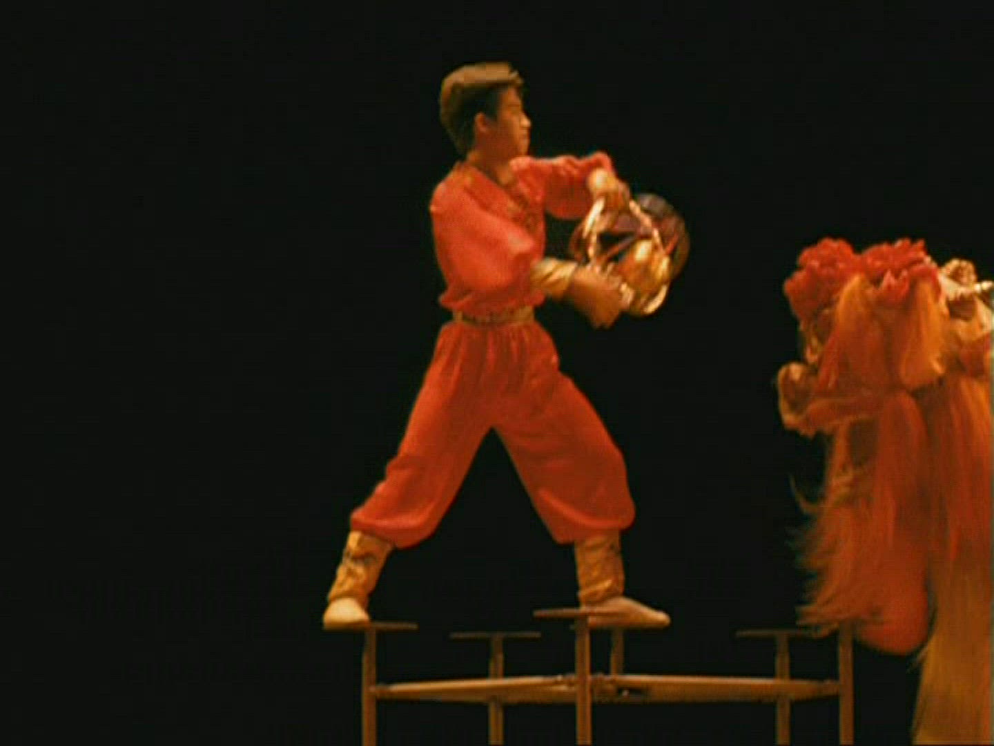 567802845 / Acrobat / Circus / China