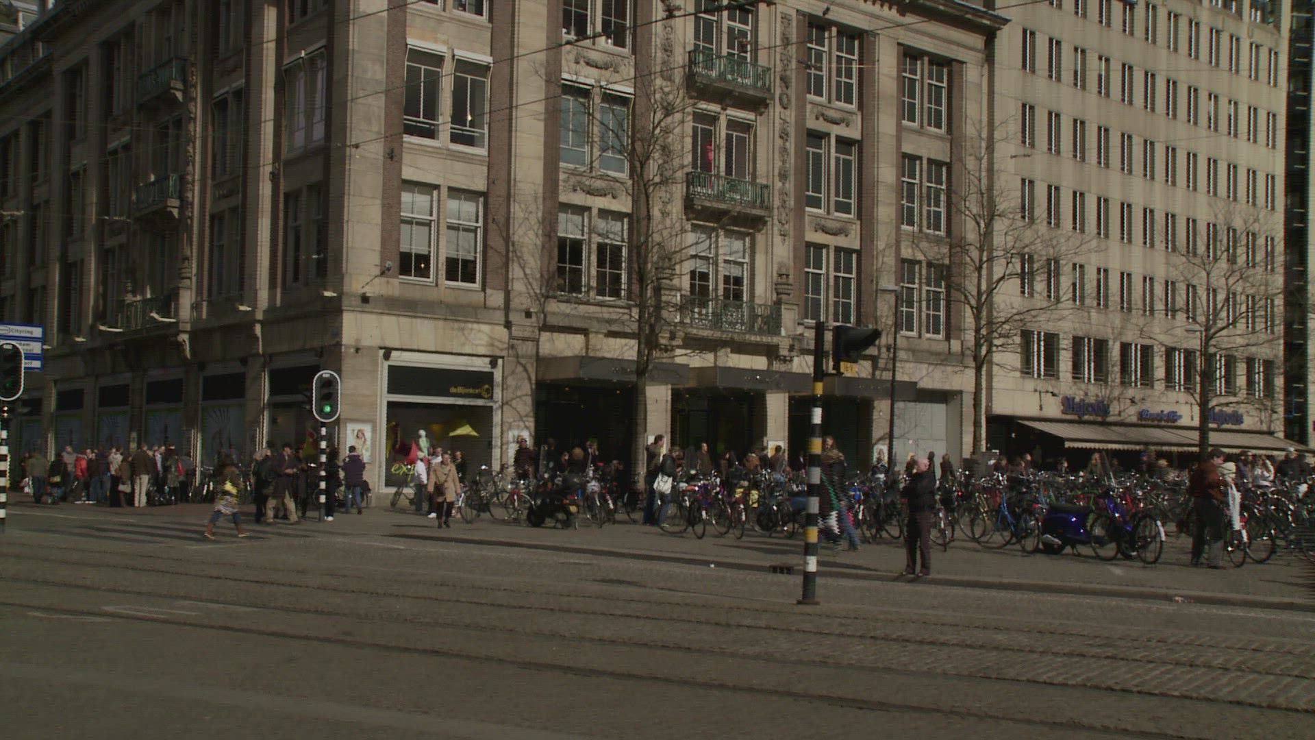 777084475 / January / 777084475 / 777-084-475