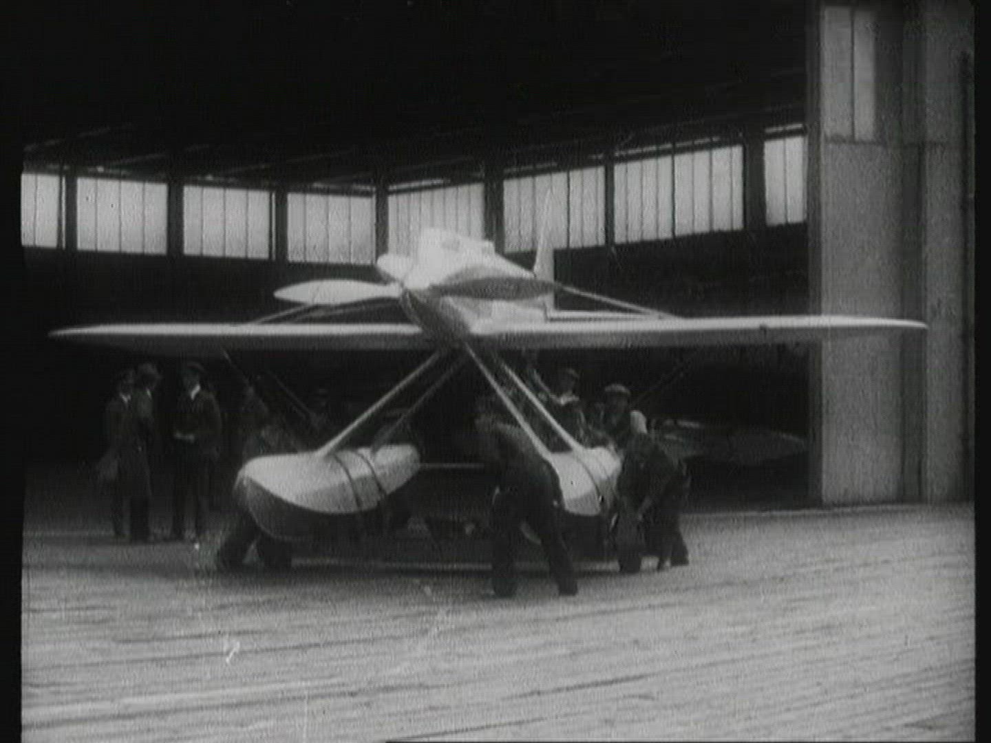 398294535 / Propeller Plane / 1927
