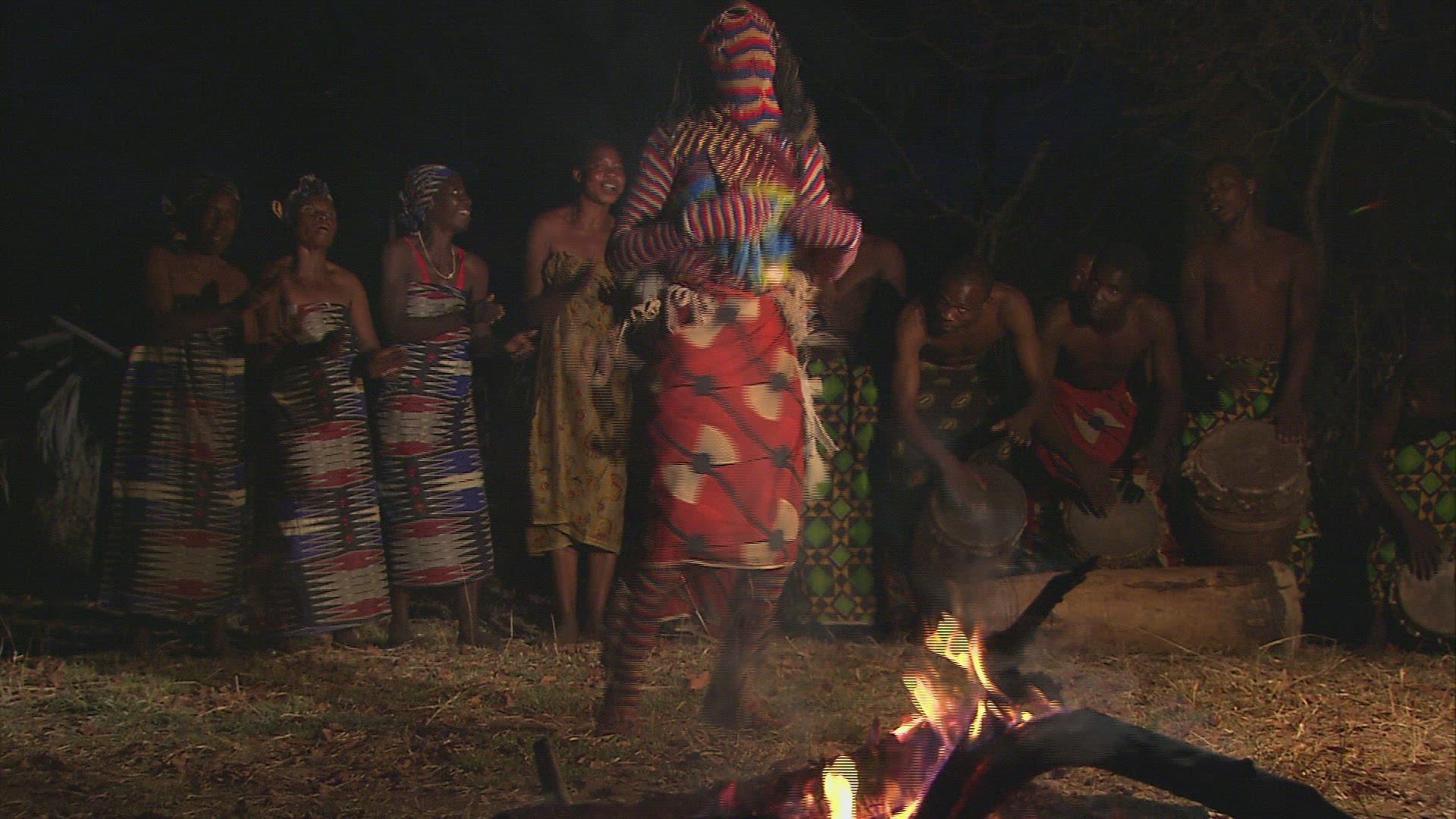 368680129 / Native / Mask Dance / Zambia