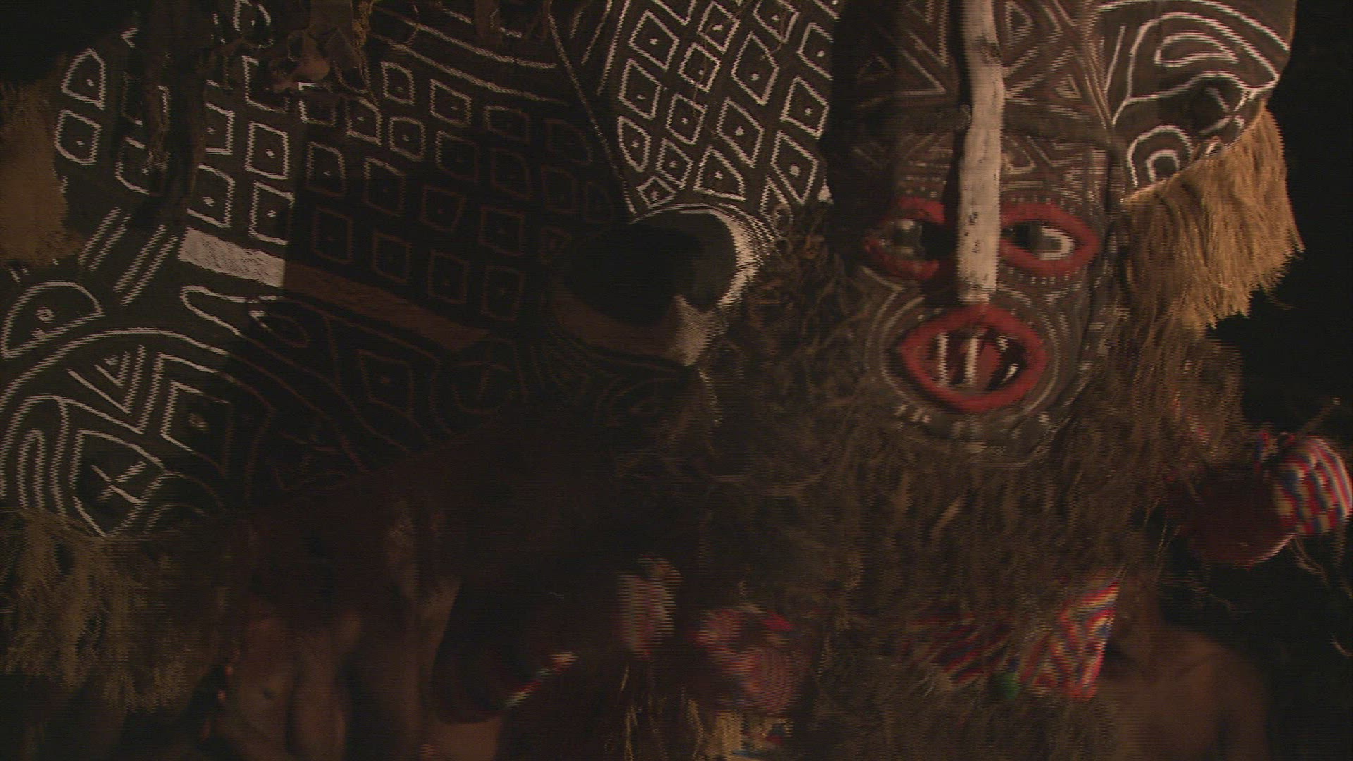 271883870 / Native / Mask Dance / Zambia