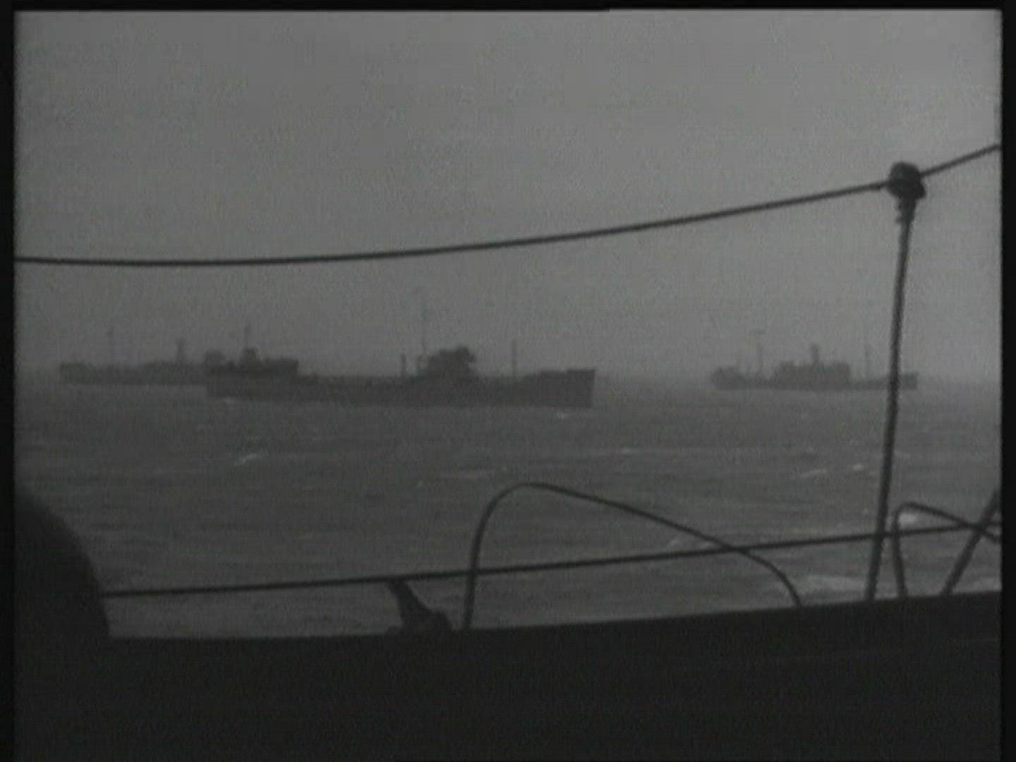 751397744 / Naval Warfare / Second World War