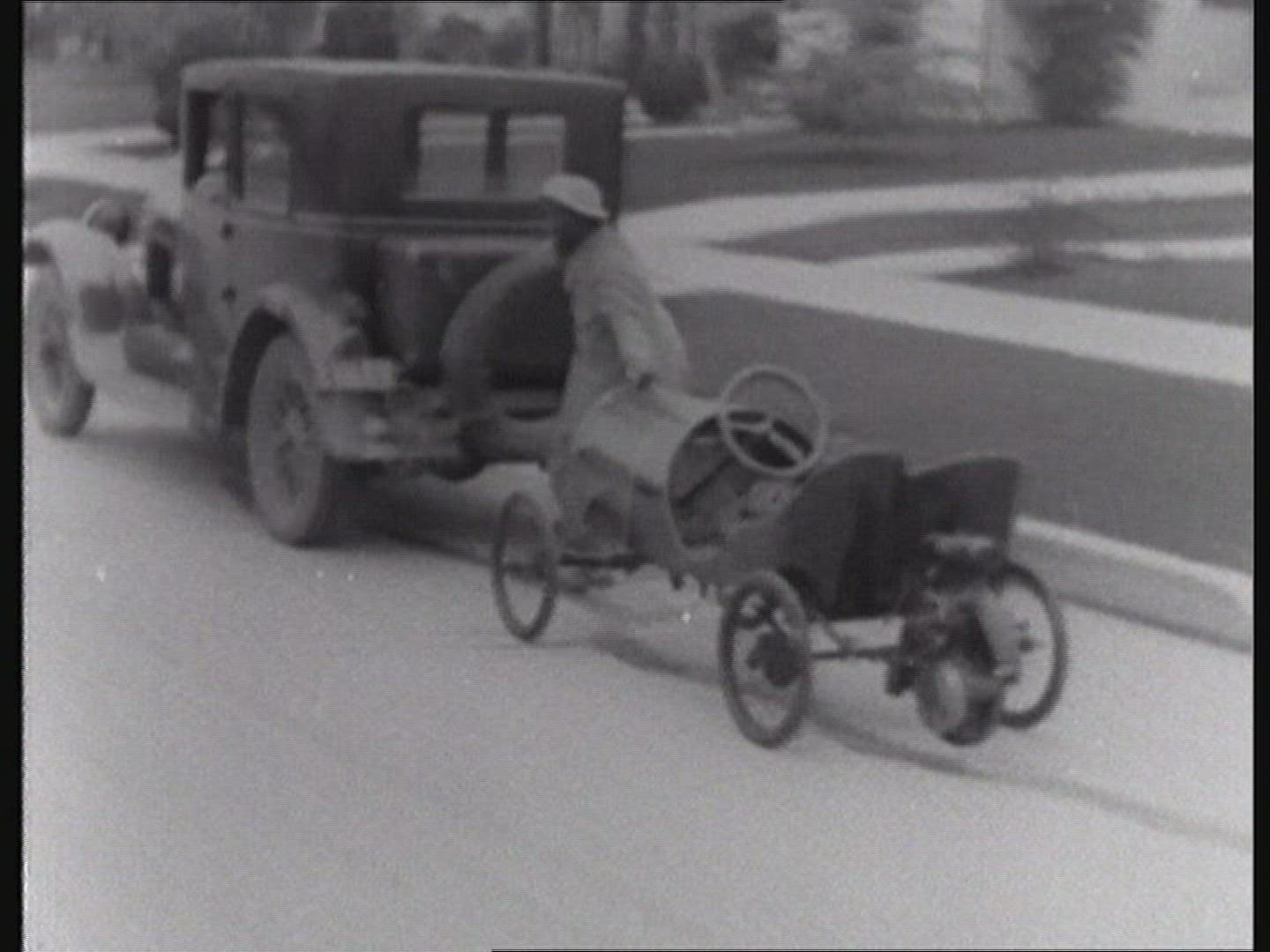 546622794 / Courier / Car / Baby / Slapstick / 1920-1929