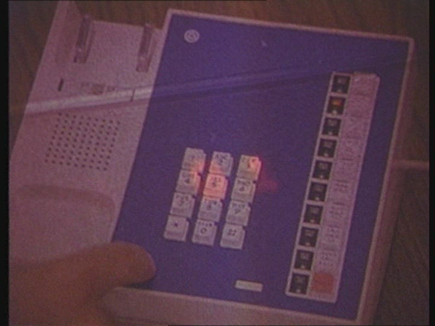 423781812 / Telephone Installation / 1970-1979