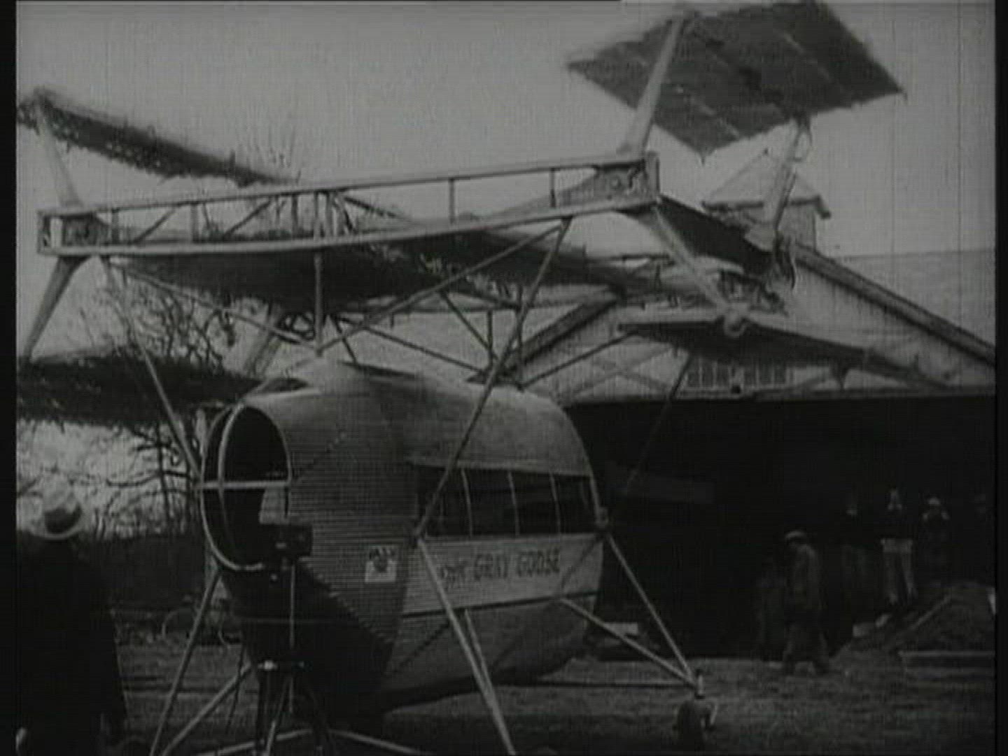 452110368 / Pioneer / Invention / Air Transport