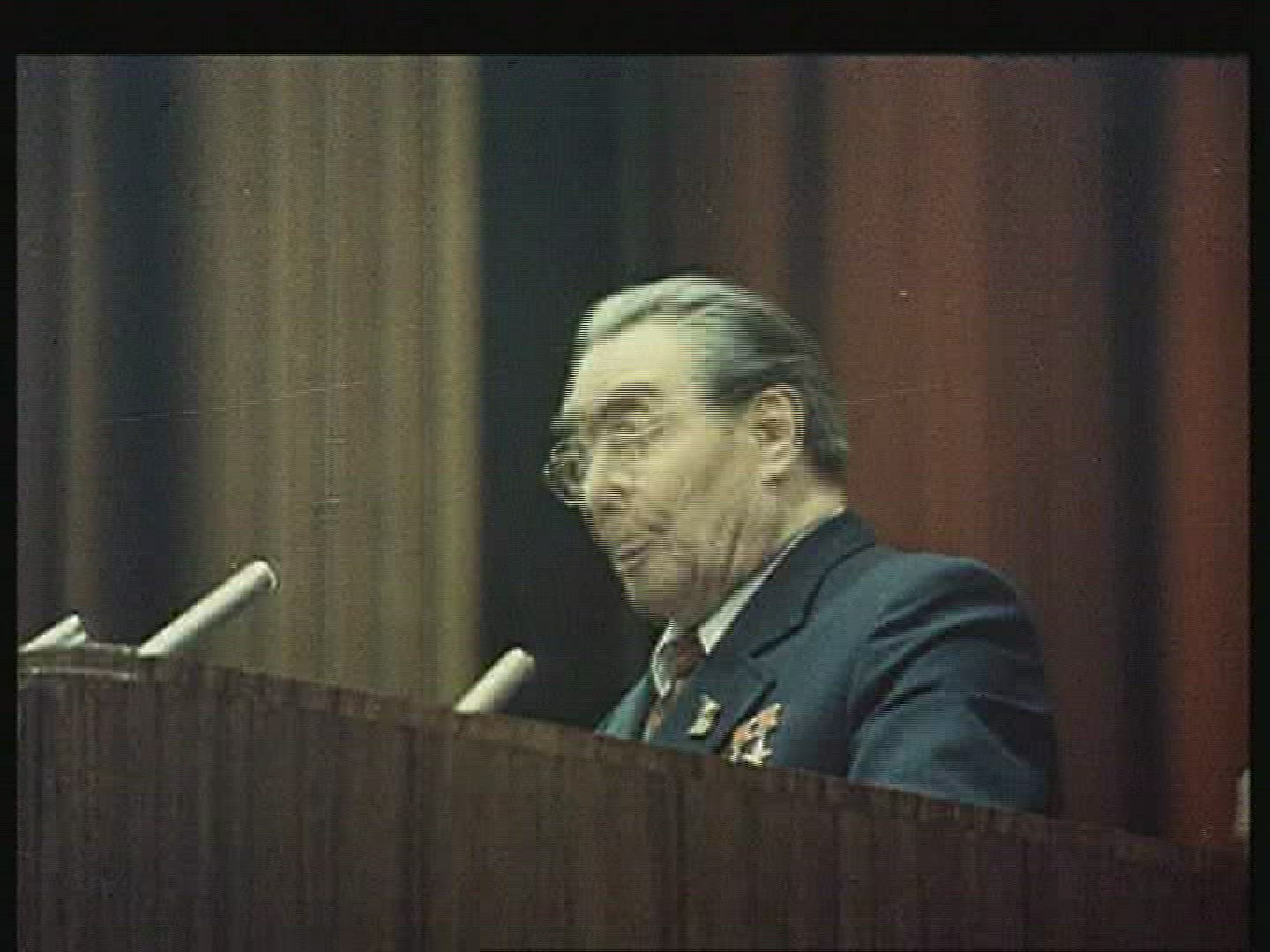 339762528 / Leonid Brezhnev / May Parade / USSR / 1970-1979