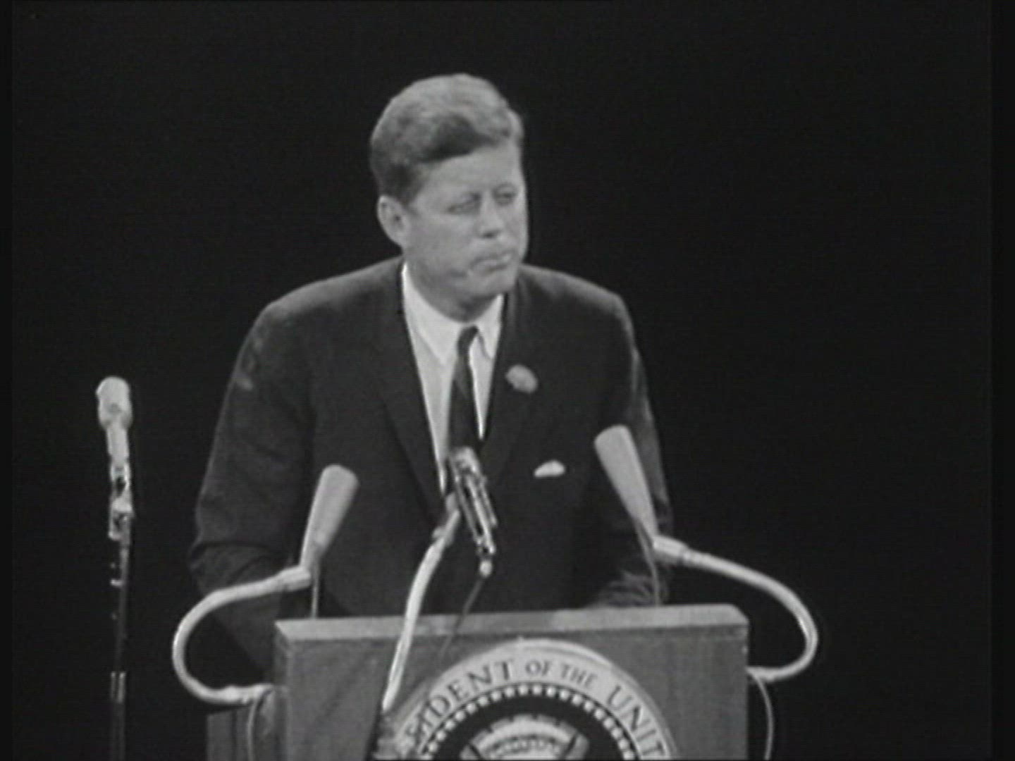 799763771 / John F. Kennedy / Birthday / USA / 1962