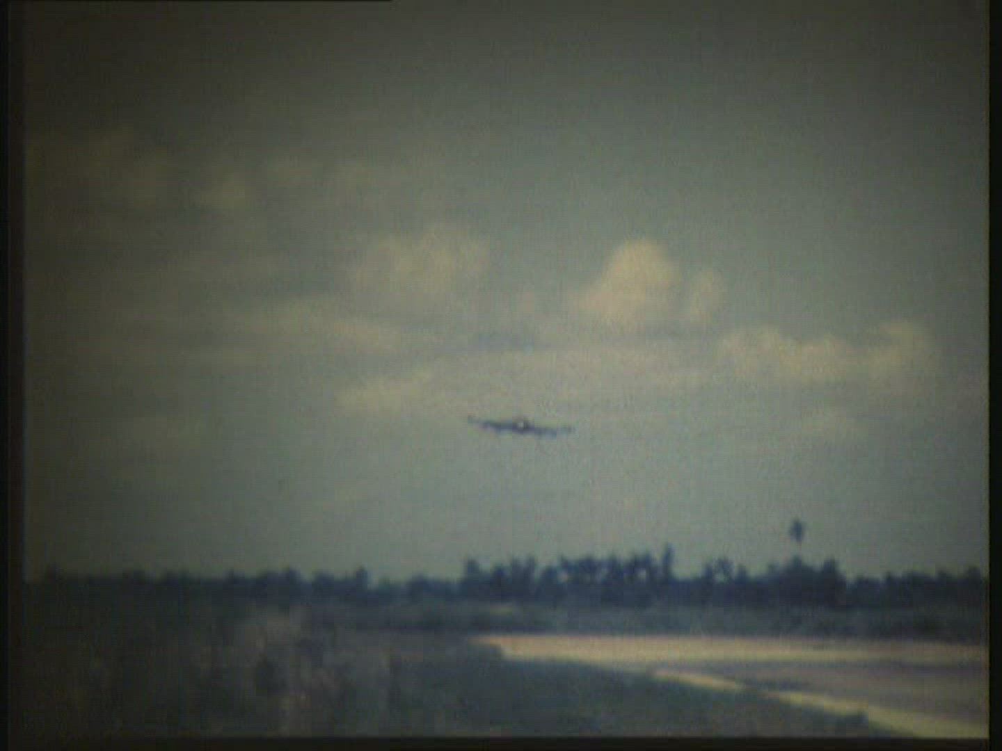 910047884 / Warplane / Vietnam / 1970-1979