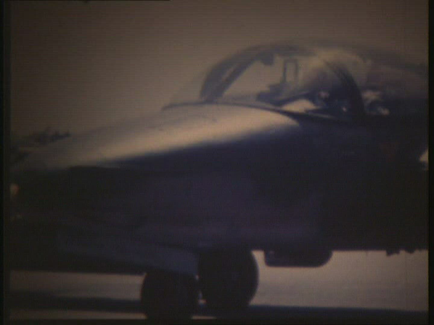 566309579 / Warplane / Vietnam / 1970-1979